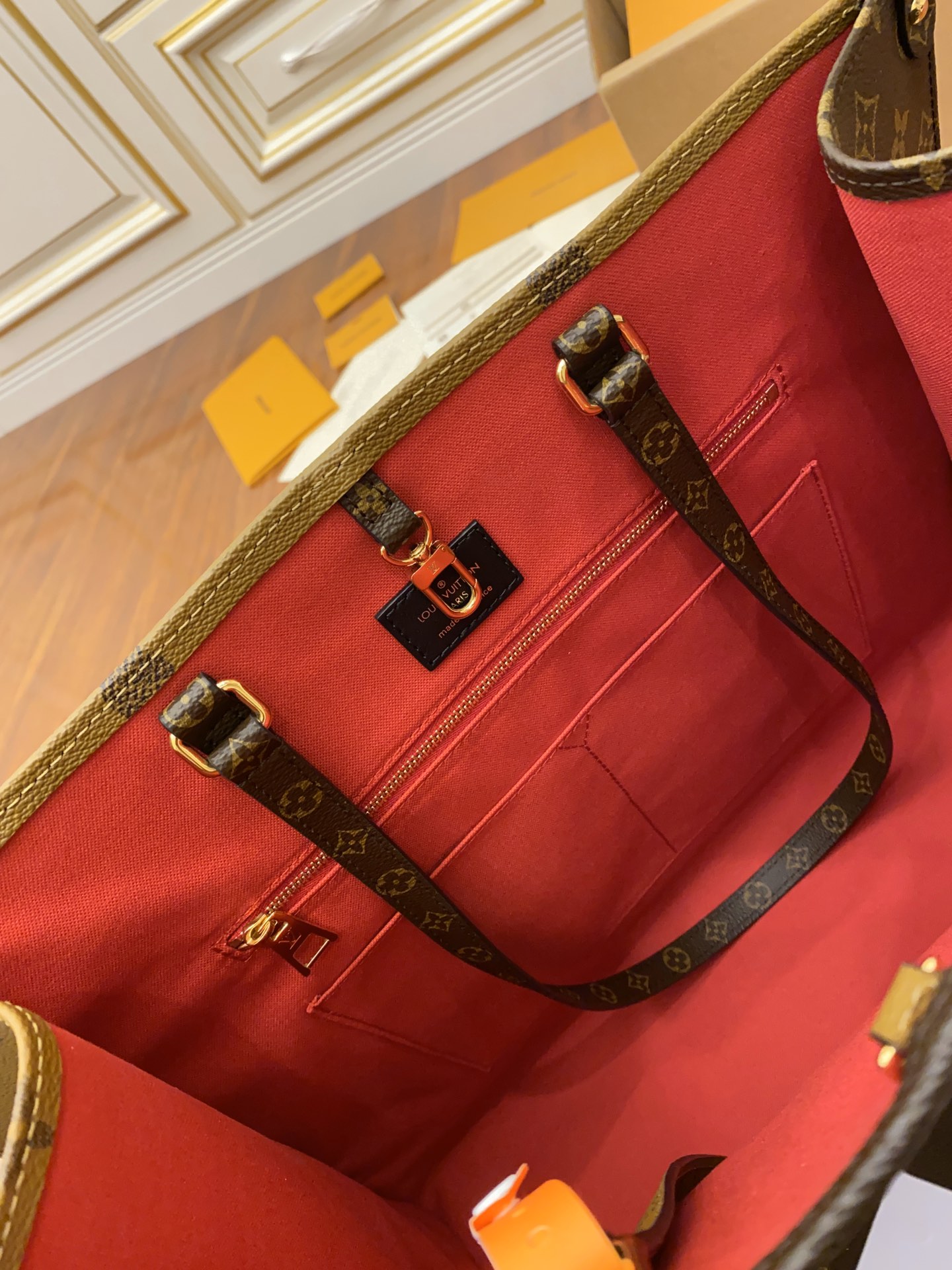 Louis Vuitton LV Onthego大花托特包 M44576 M45039