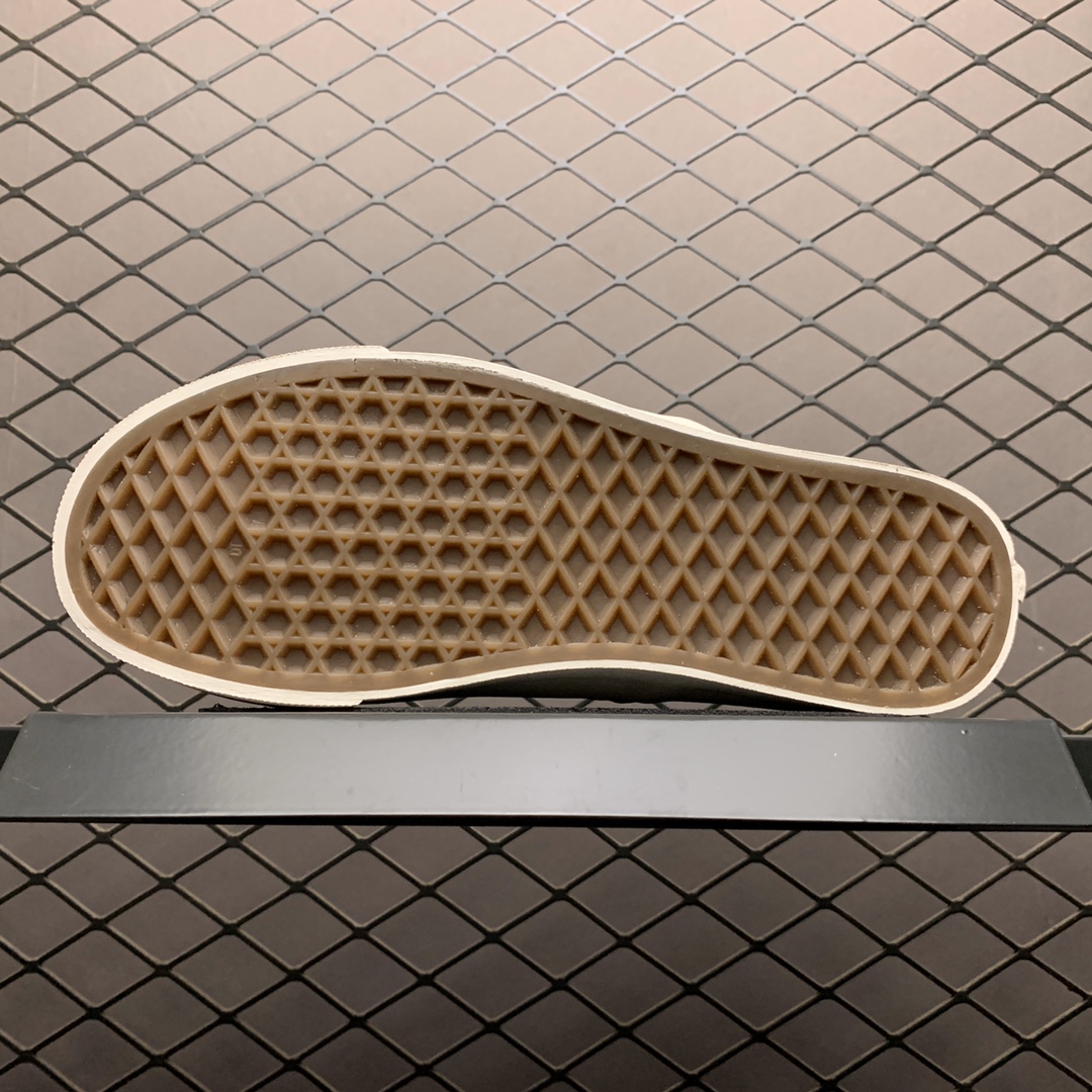 Vans 万斯 Authentic 低帮硫化休闲板鞋