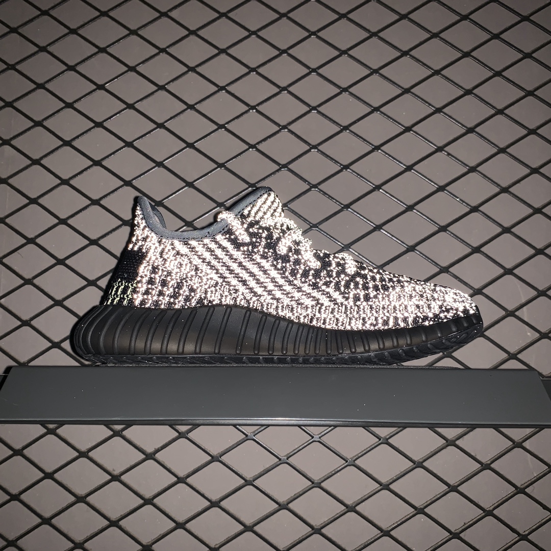 230 Adidas 阿迪达斯 Yeezy Boost 350v2 Kids 椰子童鞋 FX0777