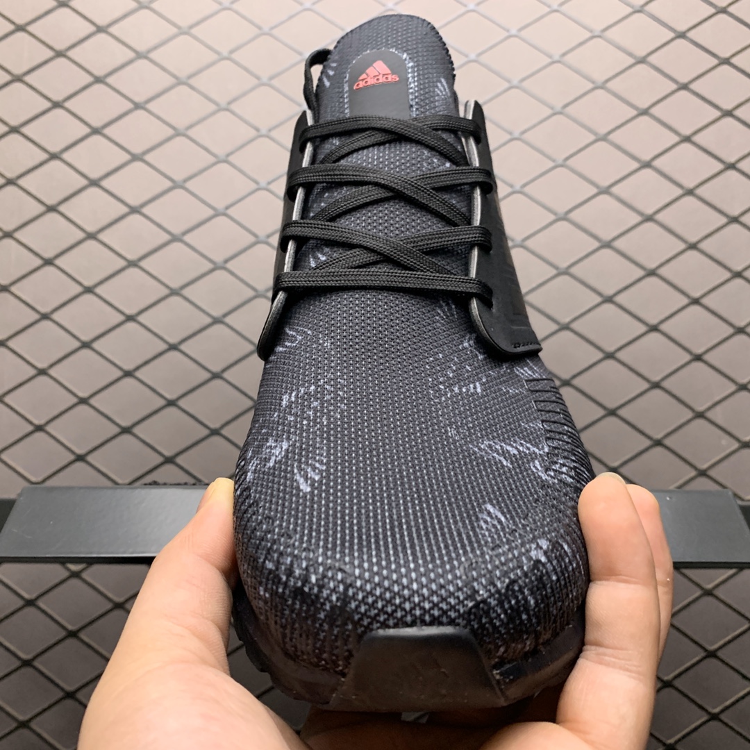 230 Adidas 阿迪达斯 Ultra Boost 20 超弹力爆米花中底 联名休闲跑步鞋 FW5677
