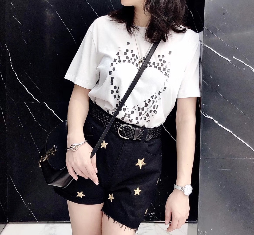 YSL ๐๐๐ข๐ ๐๐ฆ๐๐ฅ๐ฅ 18CM ๅนณ็บน้ฉฌ้ๅ
619740้ป่ฒ/้ๆฃ