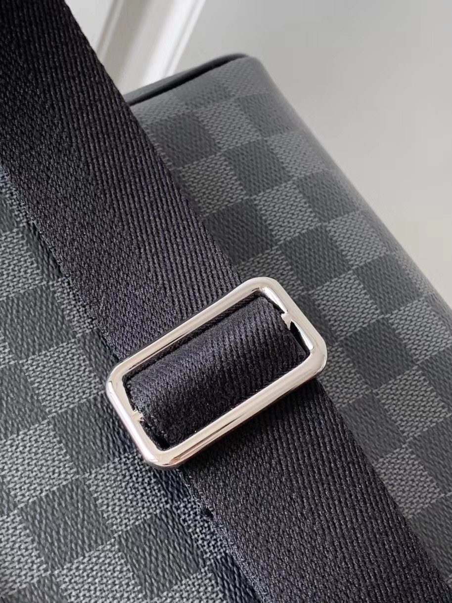 路易威登 Louis Vuitton 高定典藏名品高定成衣时装外套连衣裙衬衫T恤 #2389573A 5
