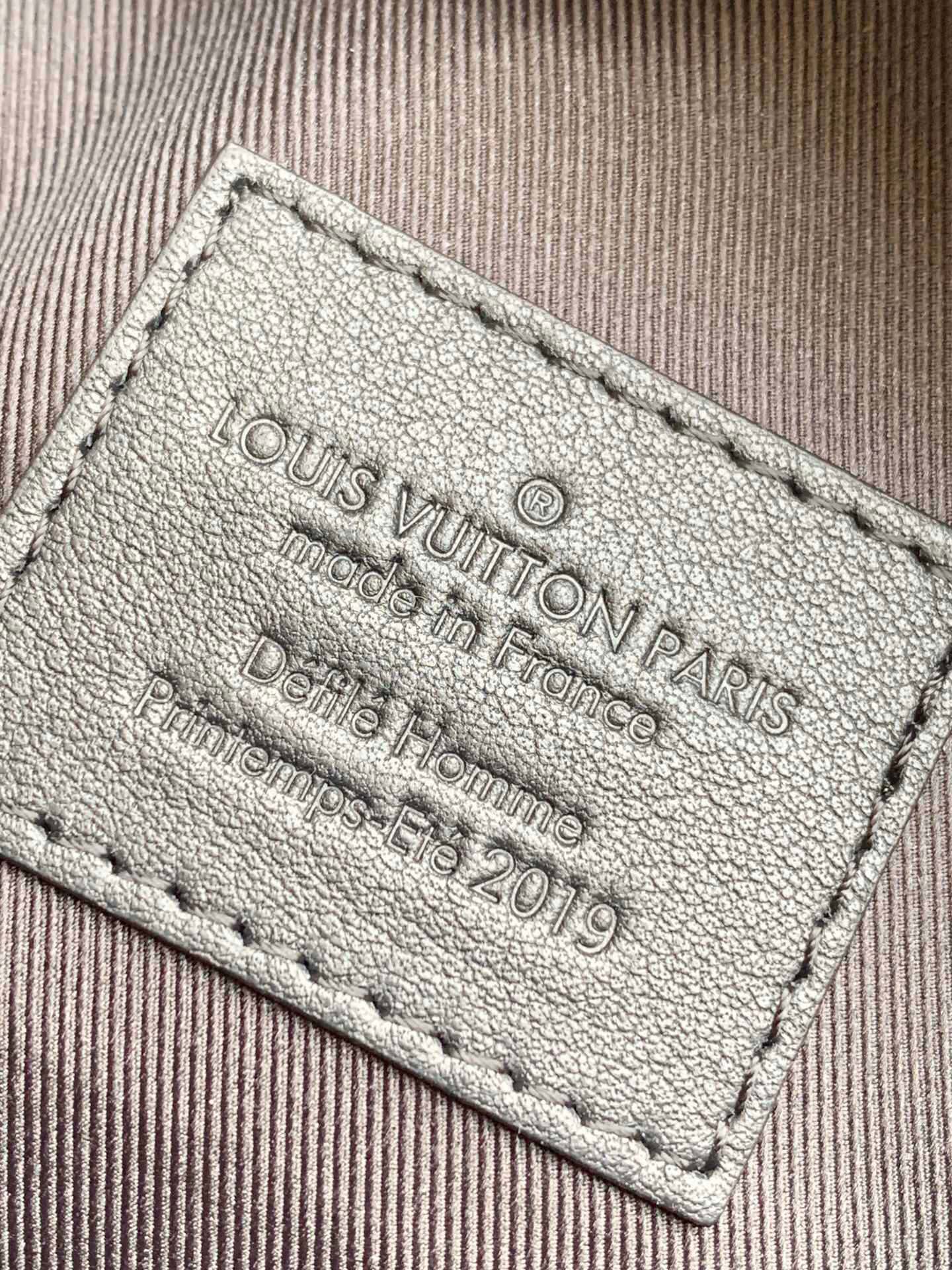 路易威登 Louis Vuitton 高定典藏名品高定成衣时装外套连衣裙衬衫T恤 #E0E9BCB7 9