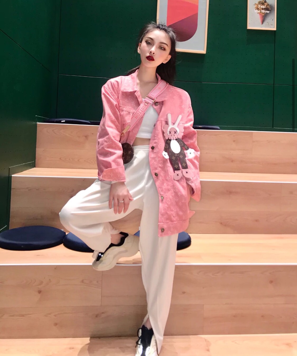 百事上新100 「lv屁桃粉牛仔外套」 l