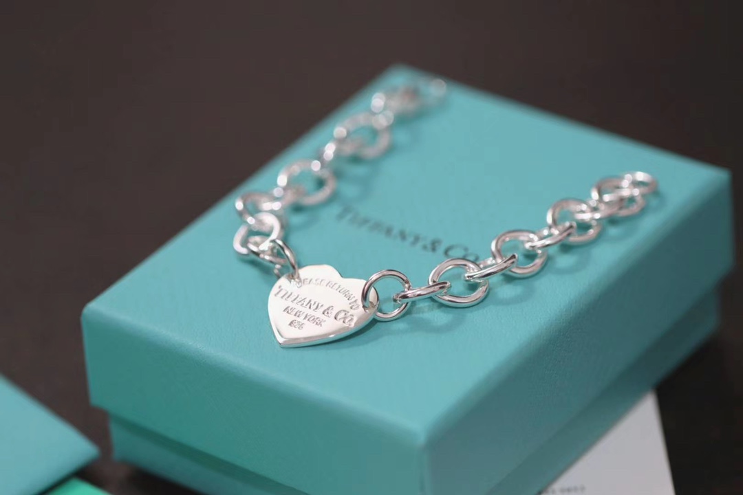 Tiffany & Co. Tiffany&Co.蒂芙尼心形心牌龙虾扣扣手链
