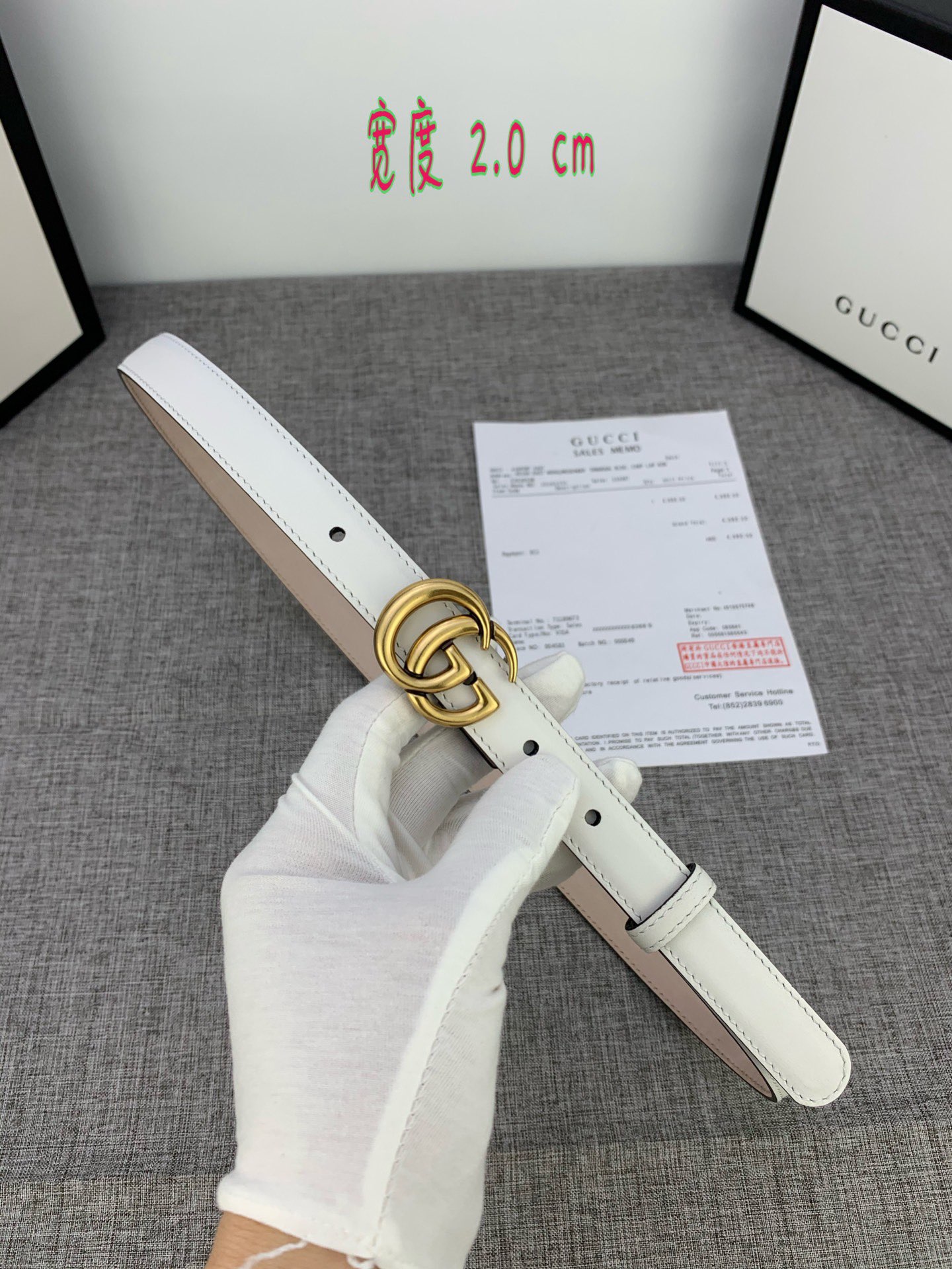 GUCCI此细款腰带用采光头小层牛皮精制而成配以双G带扣宽度2.0cm