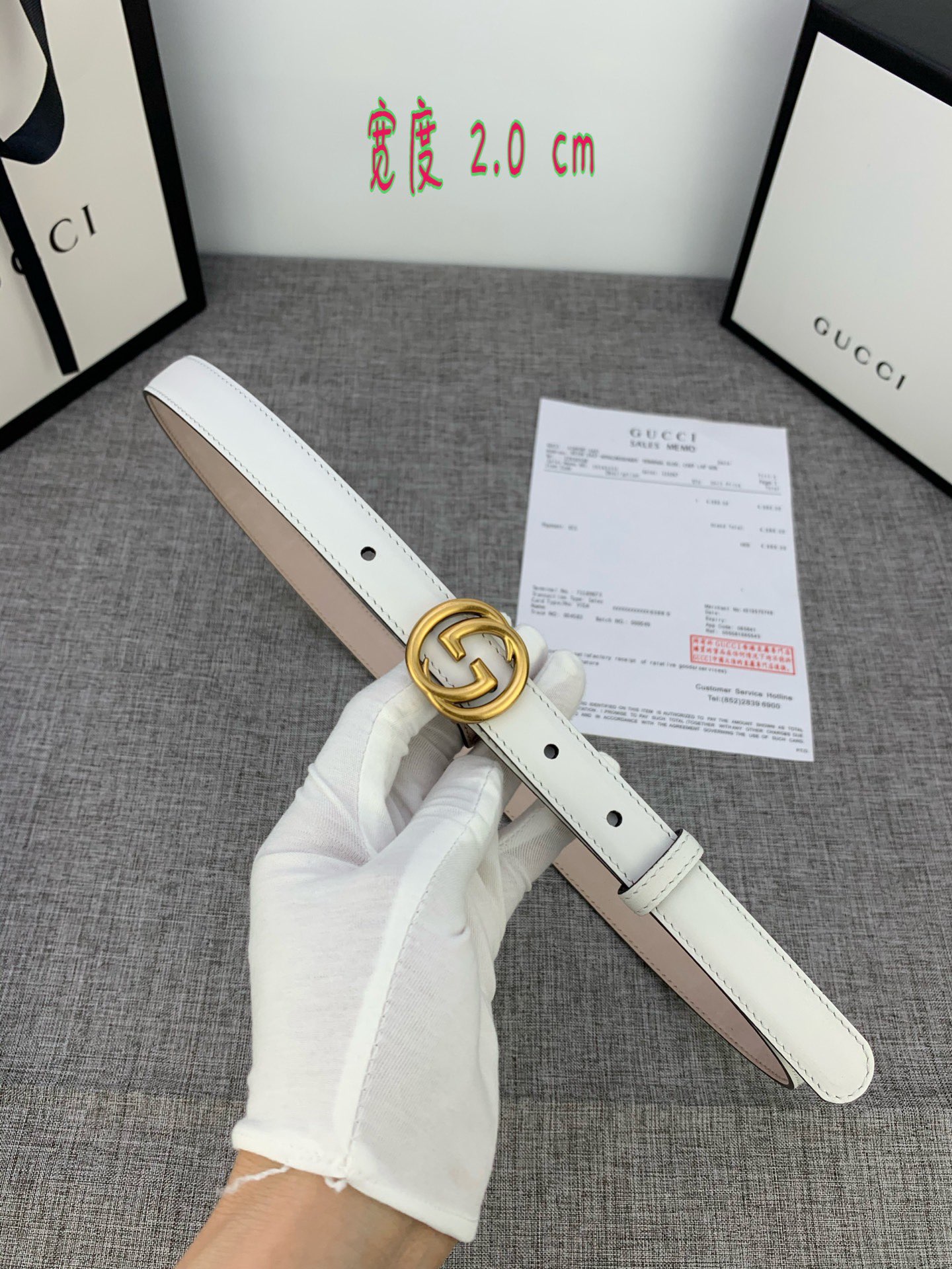 GUCCI此细款腰带用采光头小层牛皮精制而成配以双G带扣宽度2.0cm