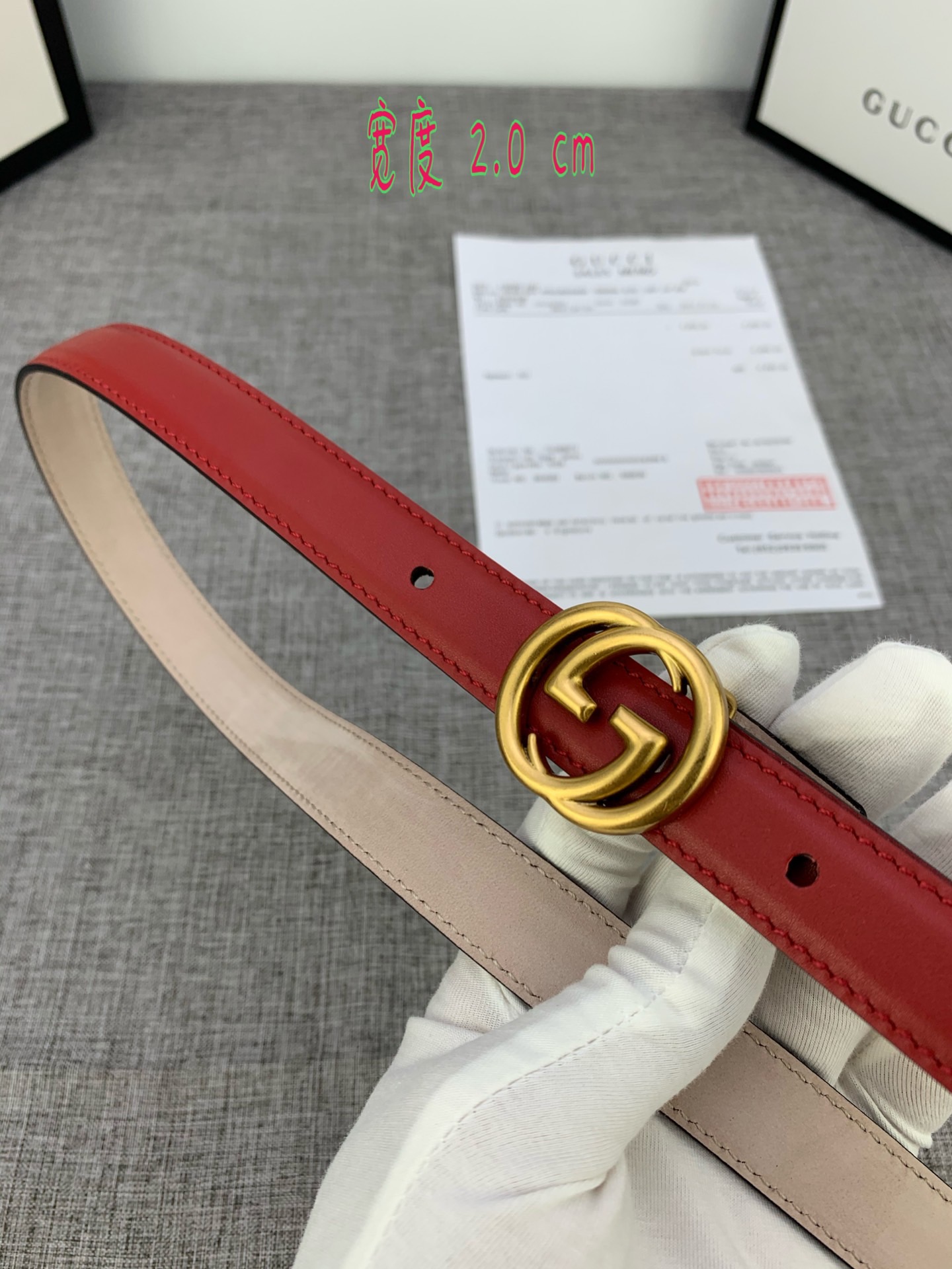 G U C C I 此细款腰带用采光头小层牛皮