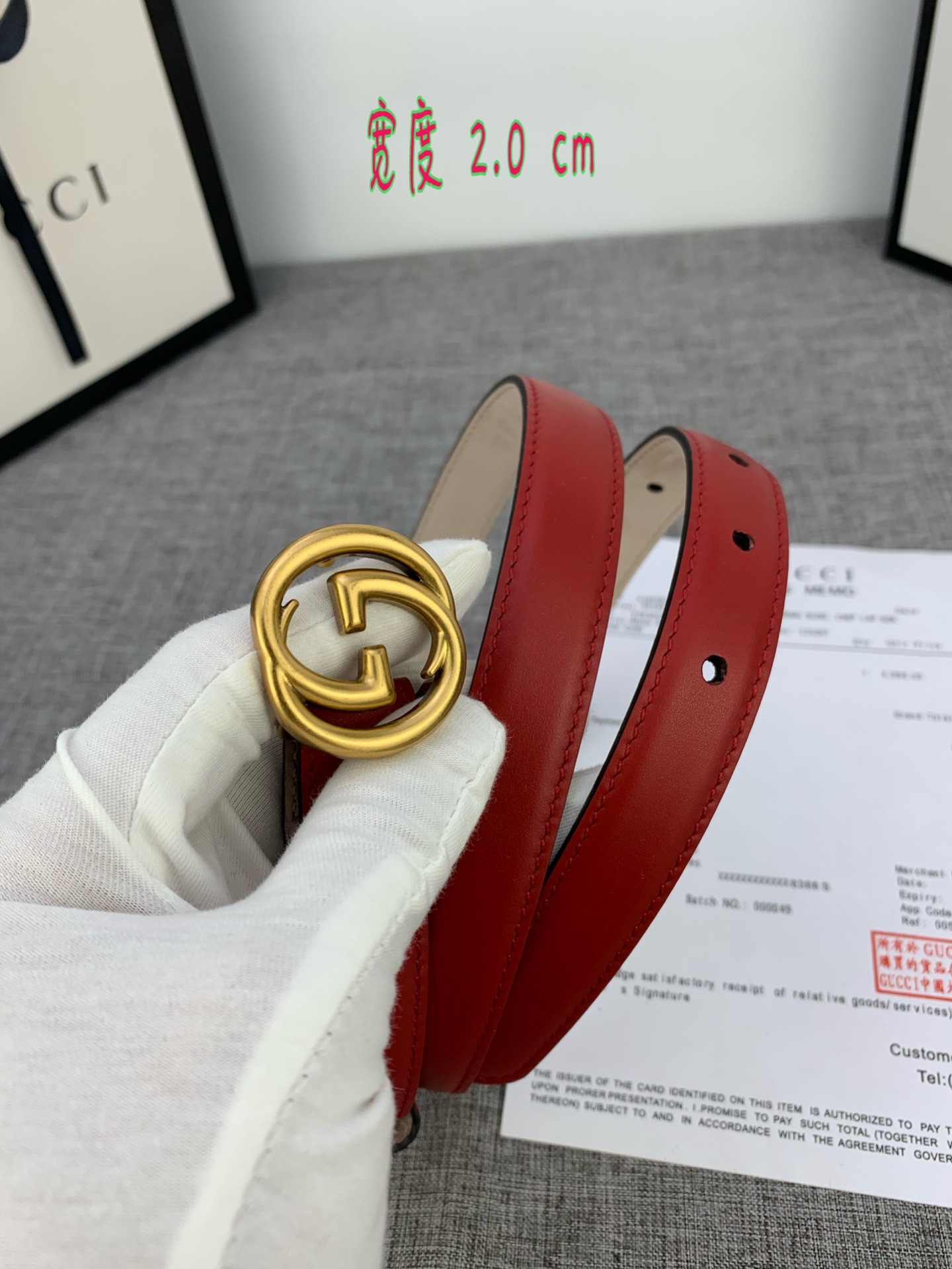 G U C C I 此细款腰带用采光头小层牛皮