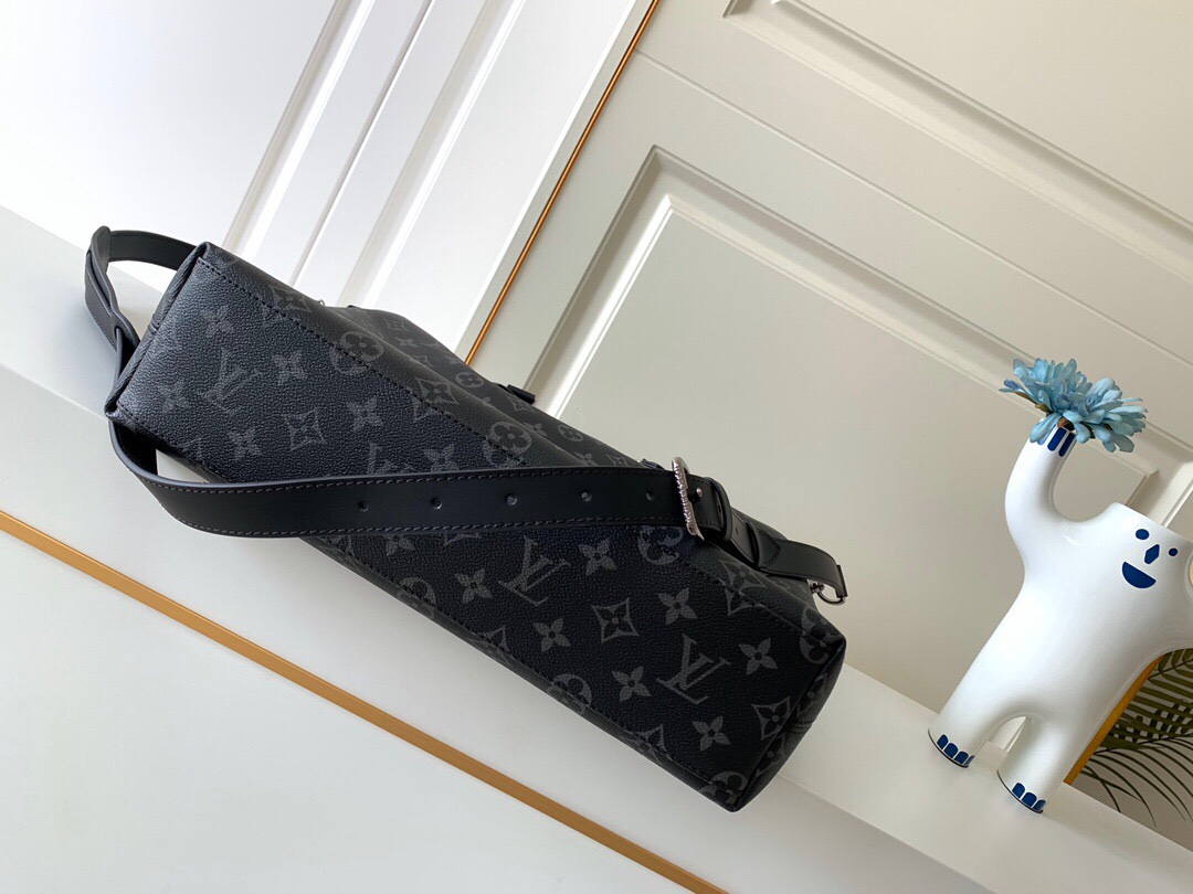 Louis Vuitton Haute Couture Haute Couture Ready-to-Wear Clothing Dress 4