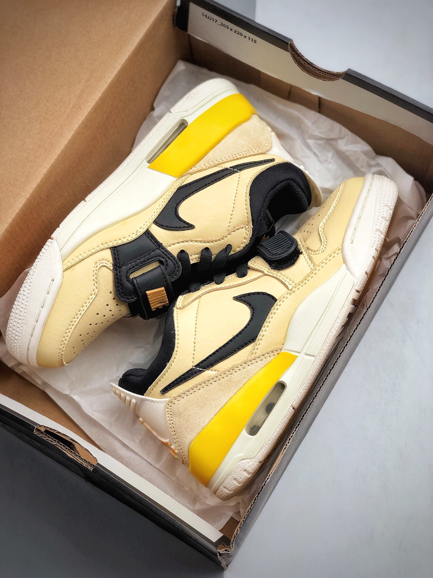 170 Don C 与 JordanBrand 联手推出 Jordan Legacy 312 low 白爆裂纹 CD9054-200