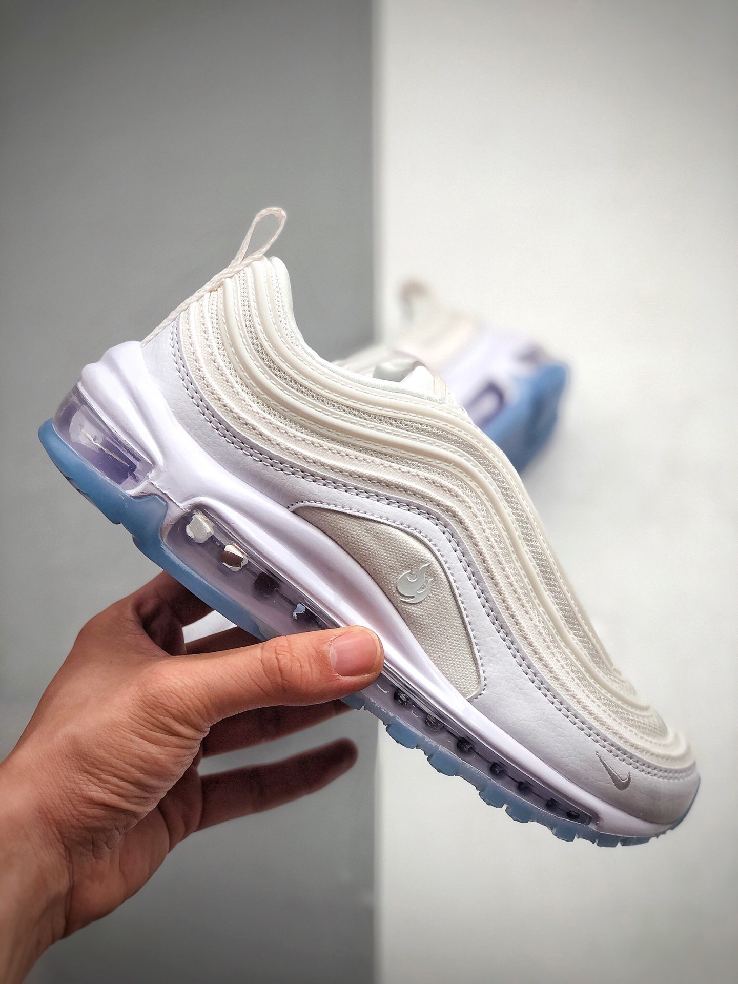 210 Nike Air Max 97 子弹复古全掌气垫休闲运动鞋  货号：CT4526-100