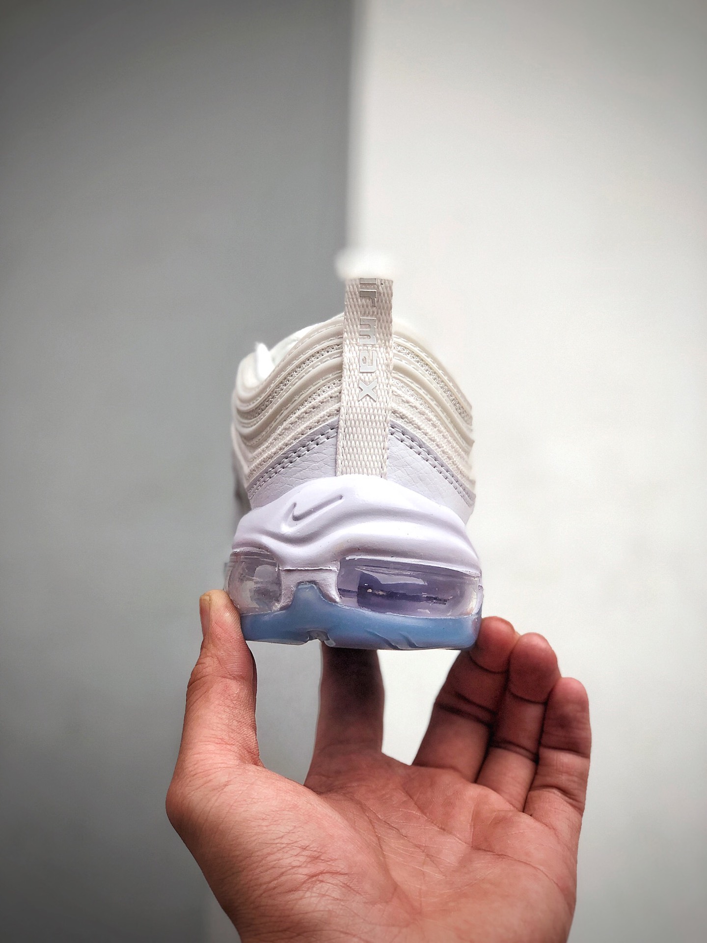 210 Nike Air Max 97 子弹复古全掌气垫休闲运动鞋  货号：CT4526-100