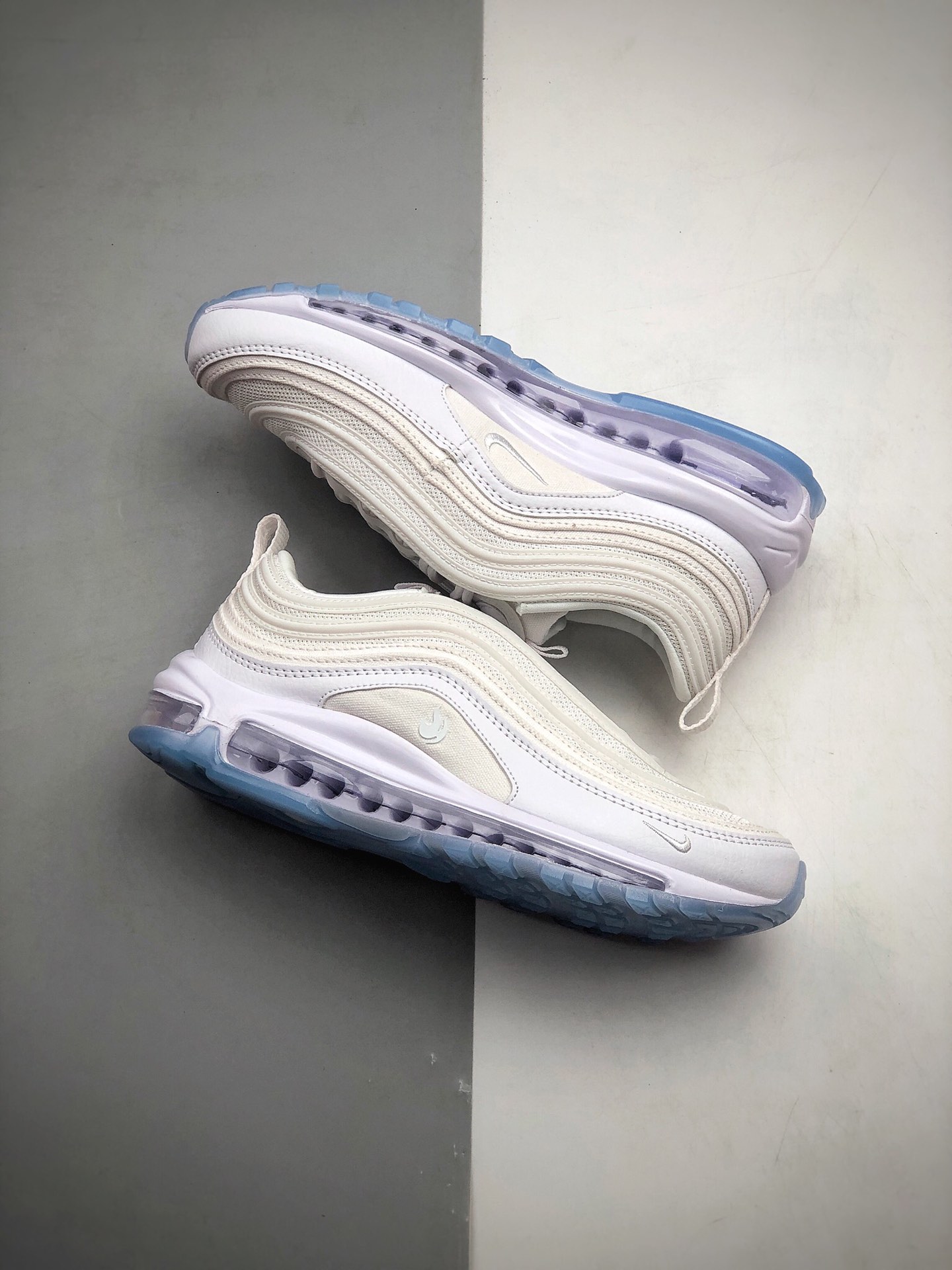 210 Nike Air Max 97 子弹复古全掌气垫休闲运动鞋  货号：CT4526-100