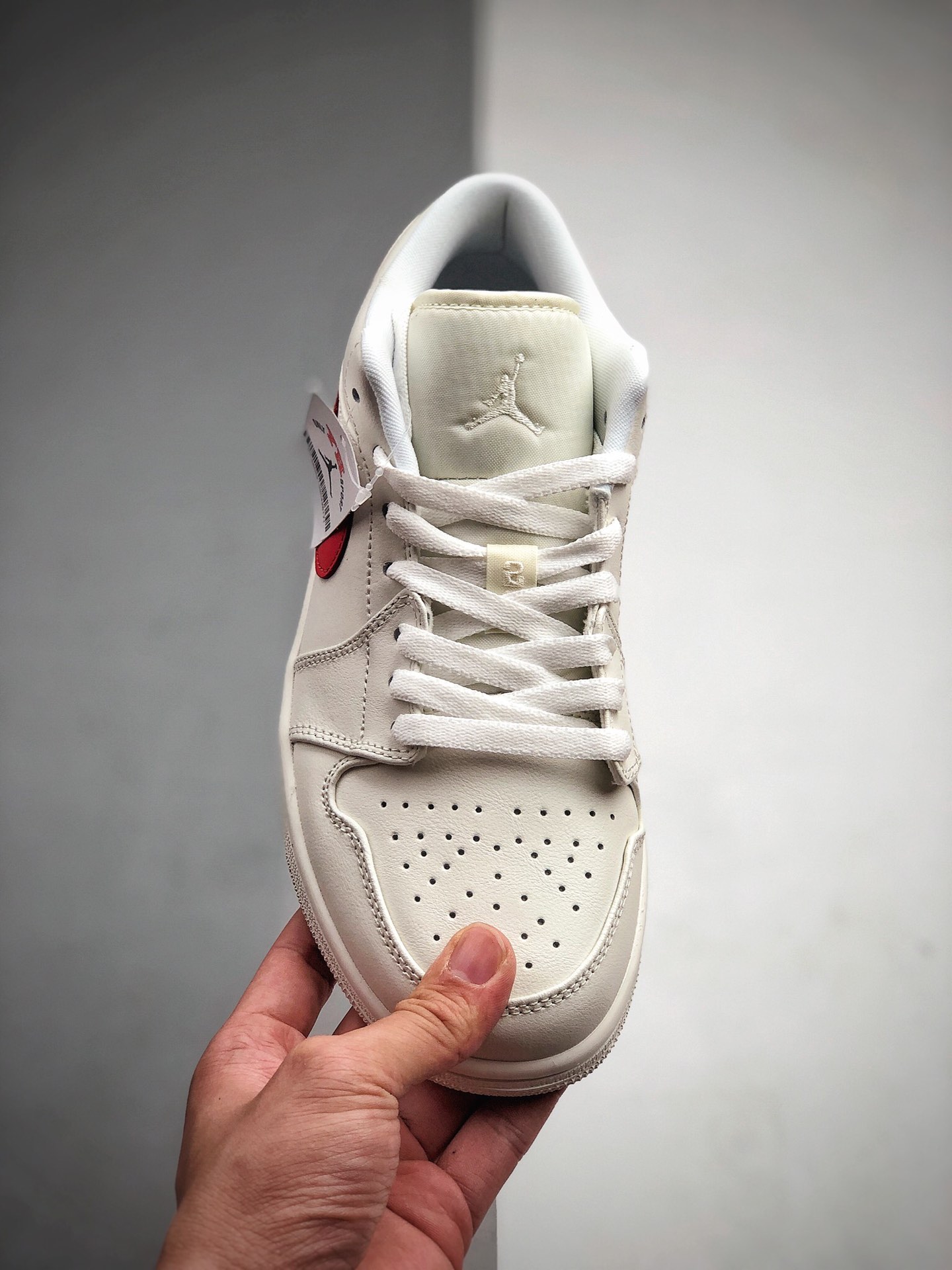 210 Jordan 1 Low“University Red”权志龙 奶白红 大学红  货号：AO9944-161