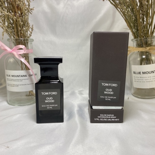 Tom Ford Oud Wood Eau de Parfum, Luxurious Fragrance for Men and Women, 50ml 1 Tom Ford Oud Wood Eau de Parfum, Luxurious Fragrance for Men and Women, 50ml