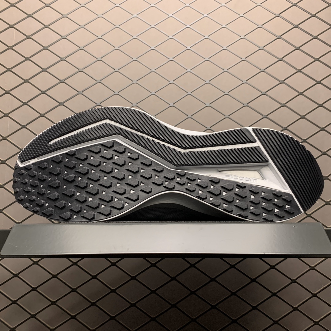 190 Nike Air Zoom Winflo 6 Shield 网面透气 训练跑步鞋 BQ3190-001