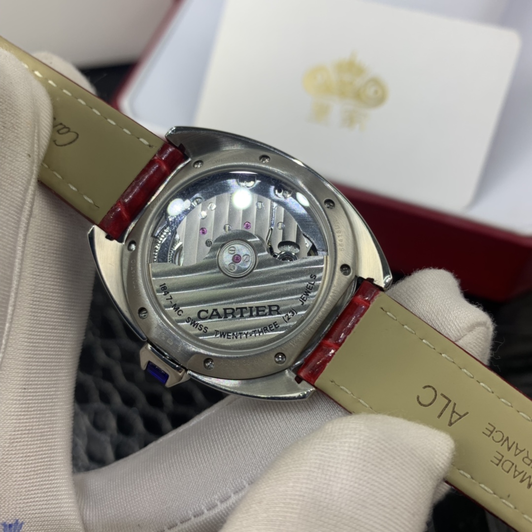 Cartier 皇家 卡地亚钥匙系列女款酒红色鳄鱼皮表带