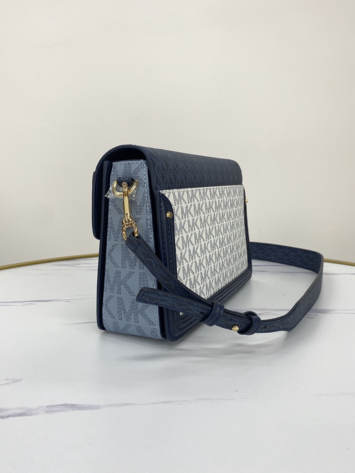 Michael Kors ～mk Jessie 女士单肩包，2020最新拼色老花酒神包