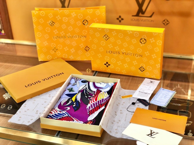 Louis Vuitton Silk Scarf - 140cm x 140cm with Colorful Pattern - Perfect Gift 1 Louis Vuitton Silk Scarf - 140cm x 140cm with Colorful Pattern - Perfect Gift