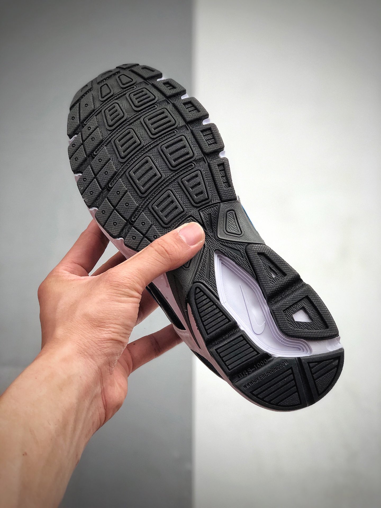 160 真标 Nike INITIATOR 耐克复古跑步鞋  货号：394055-101