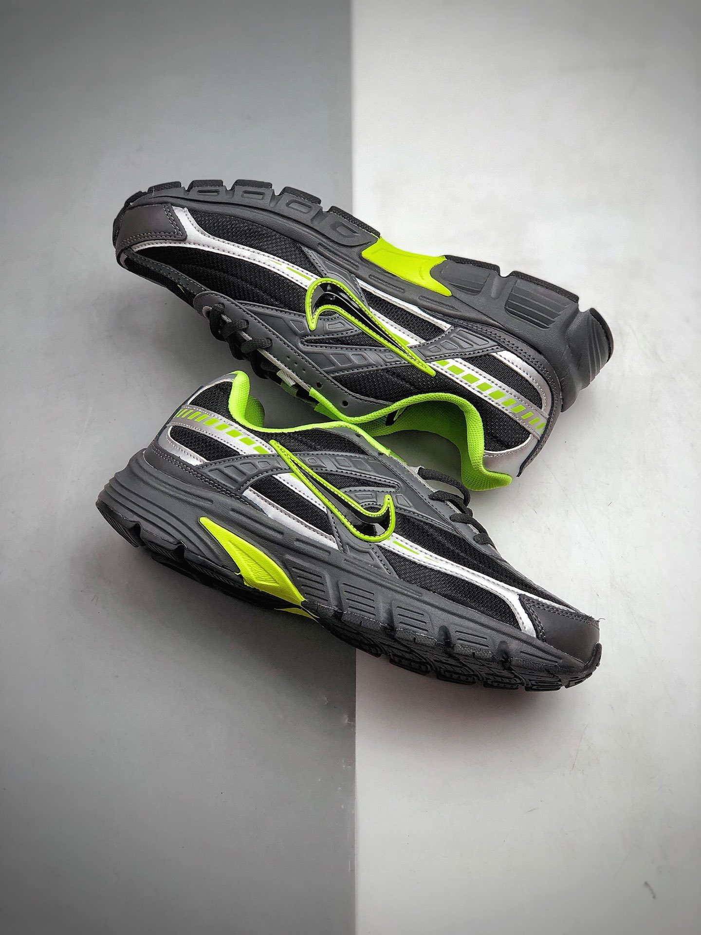 160 公司级Nike INITIATOR 耐克复古运动老爹跑步鞋  395662-023