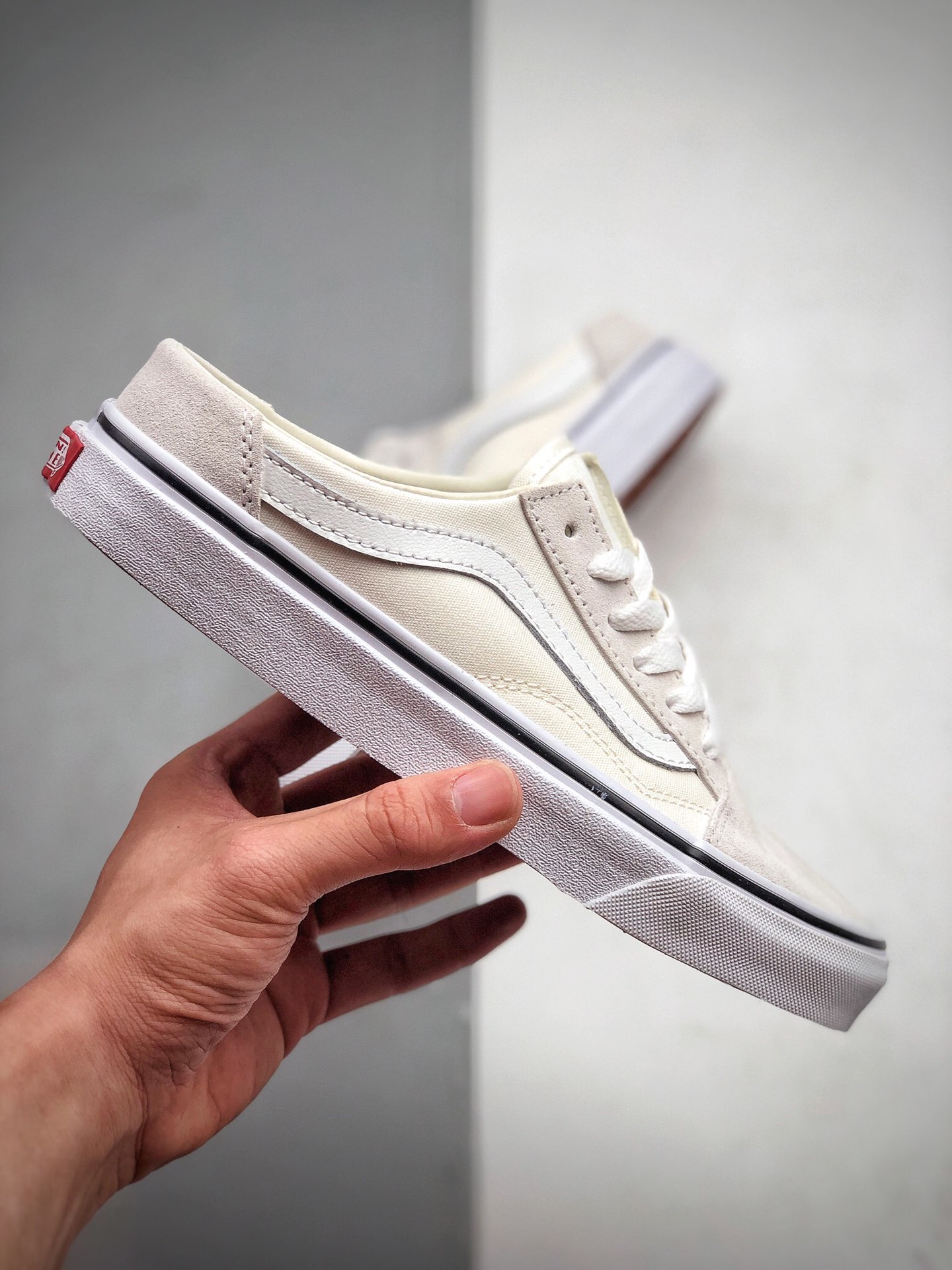 150  VANS OLD SKOOL低帮米白经典款半拖一脚蹬男女休闲滑板鞋VN0A3MUS6BT