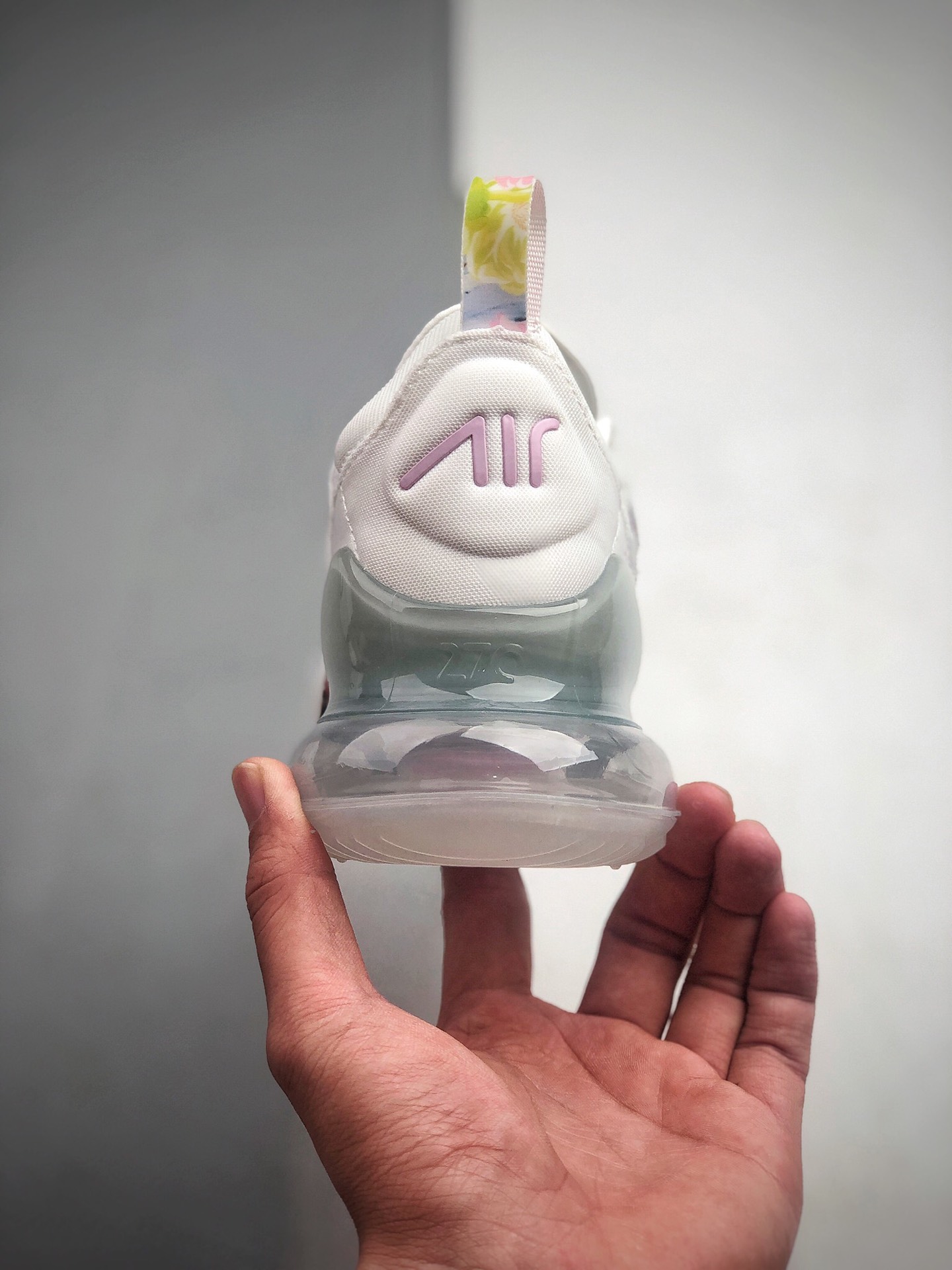 210 公司级Nike Max 270 网面透气半掌气垫跑步鞋  货号：AT6819-100