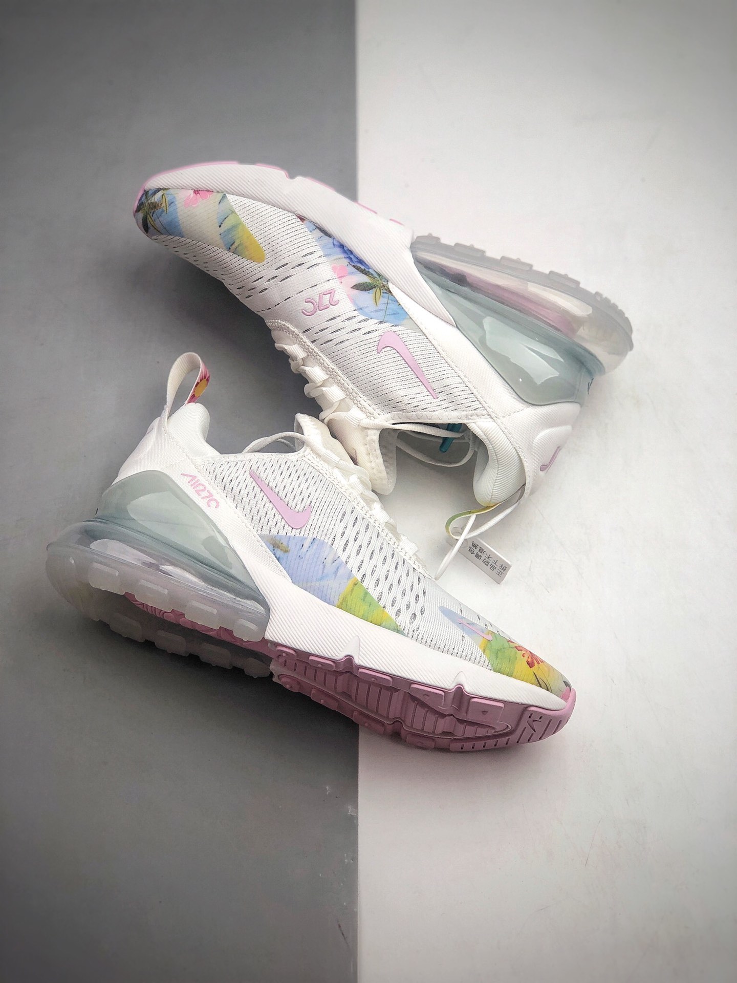 210 公司级Nike Max 270 网面透气半掌气垫跑步鞋  货号：AT6819-100