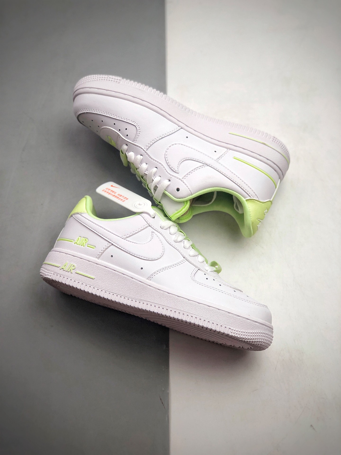 210 公司级耐克Nike Air Force 1 '07 LV8 空军一号低帮运动休闲板鞋 货号：CJ1379-100