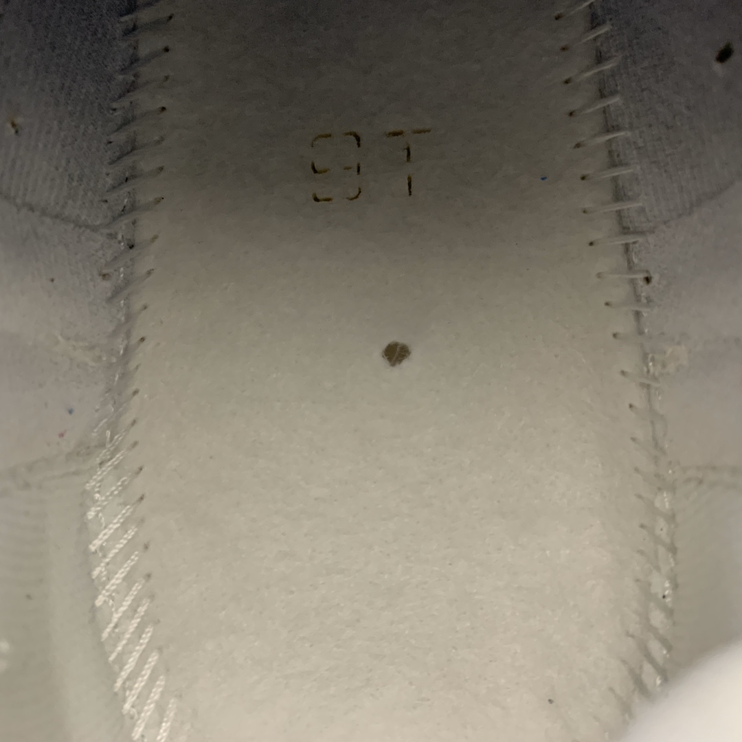 200  Nike Max 270 半掌气垫跑步鞋 AT6819-100  公司级品质