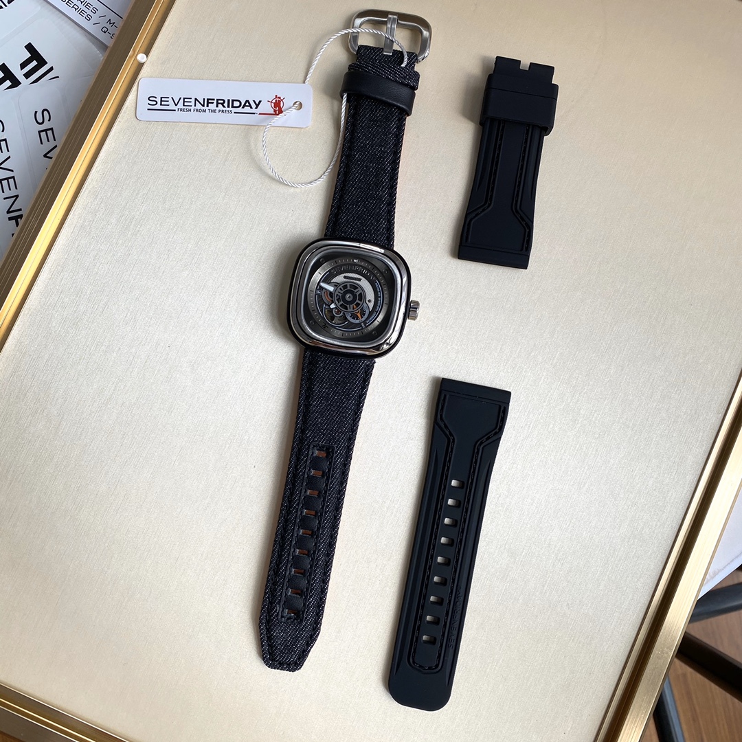 Часы SevenFriday