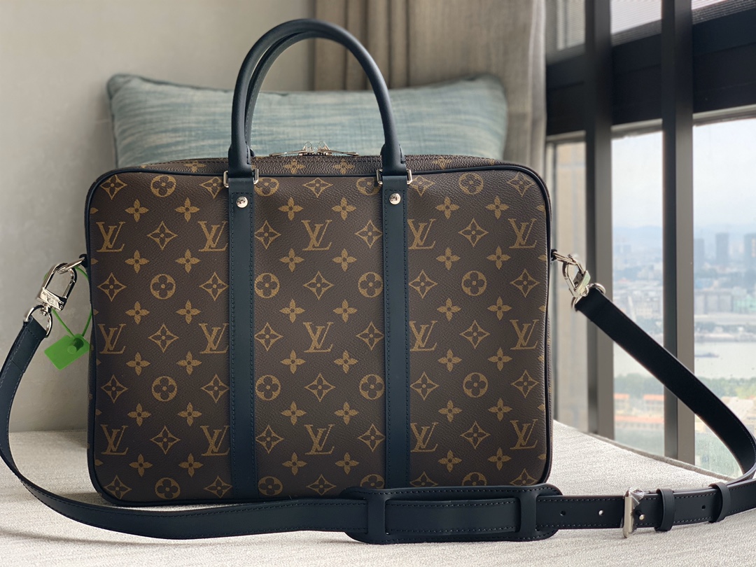 Louis Vuitton Get a batch of top-quality original briefcases with excellent price/performance ratio