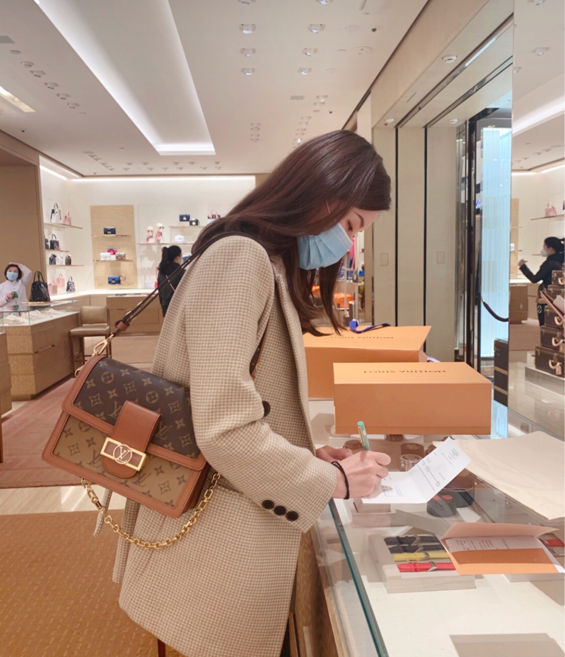 NO:176307,DAUHINE upper body effect model M44391,19860909DAUHINE 上身效果 型号M44391,,Bag