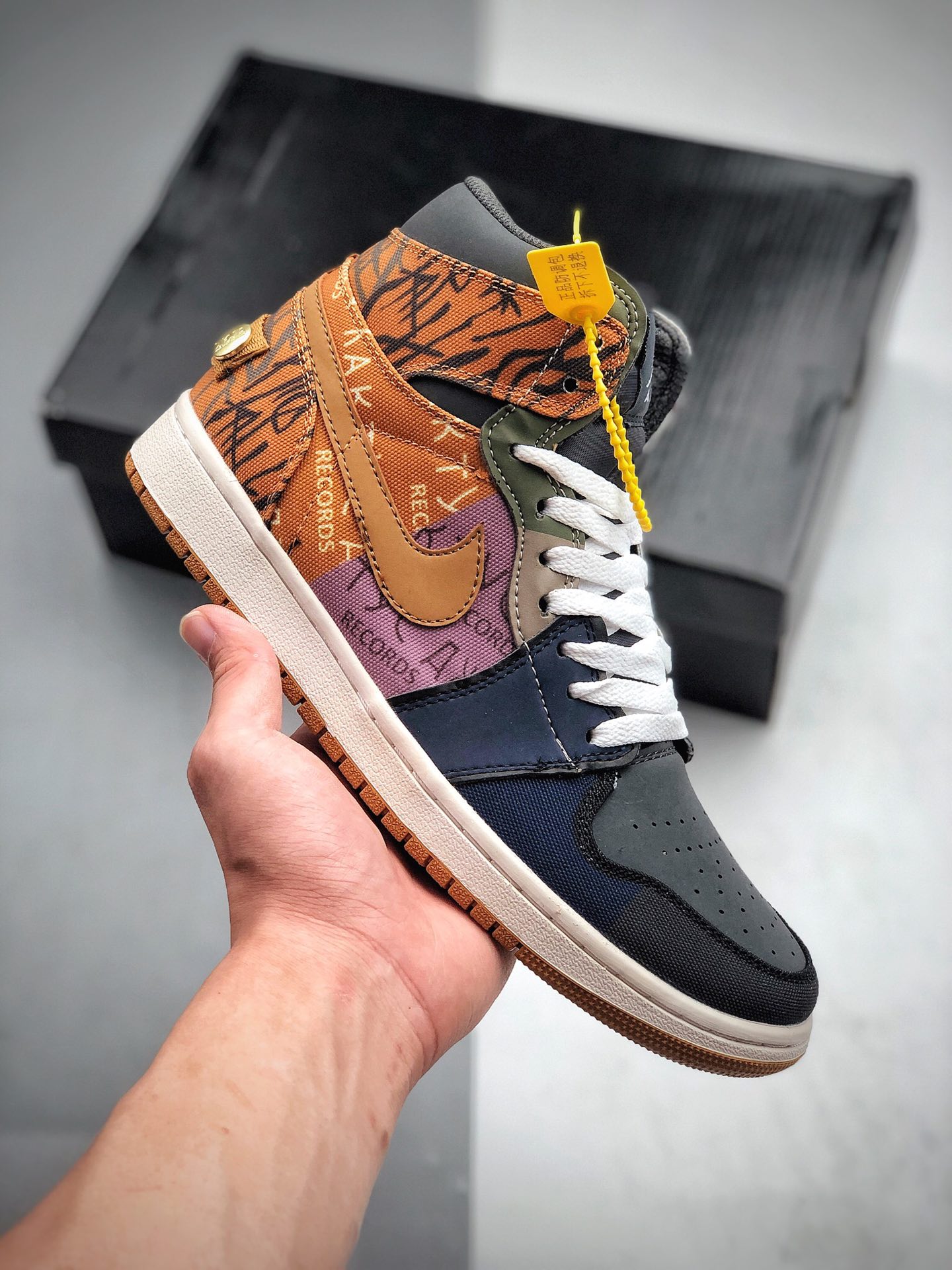 230 Travis Scott × Air Force 1‘07/ParaNoise空军高帮腰花果 683798 002