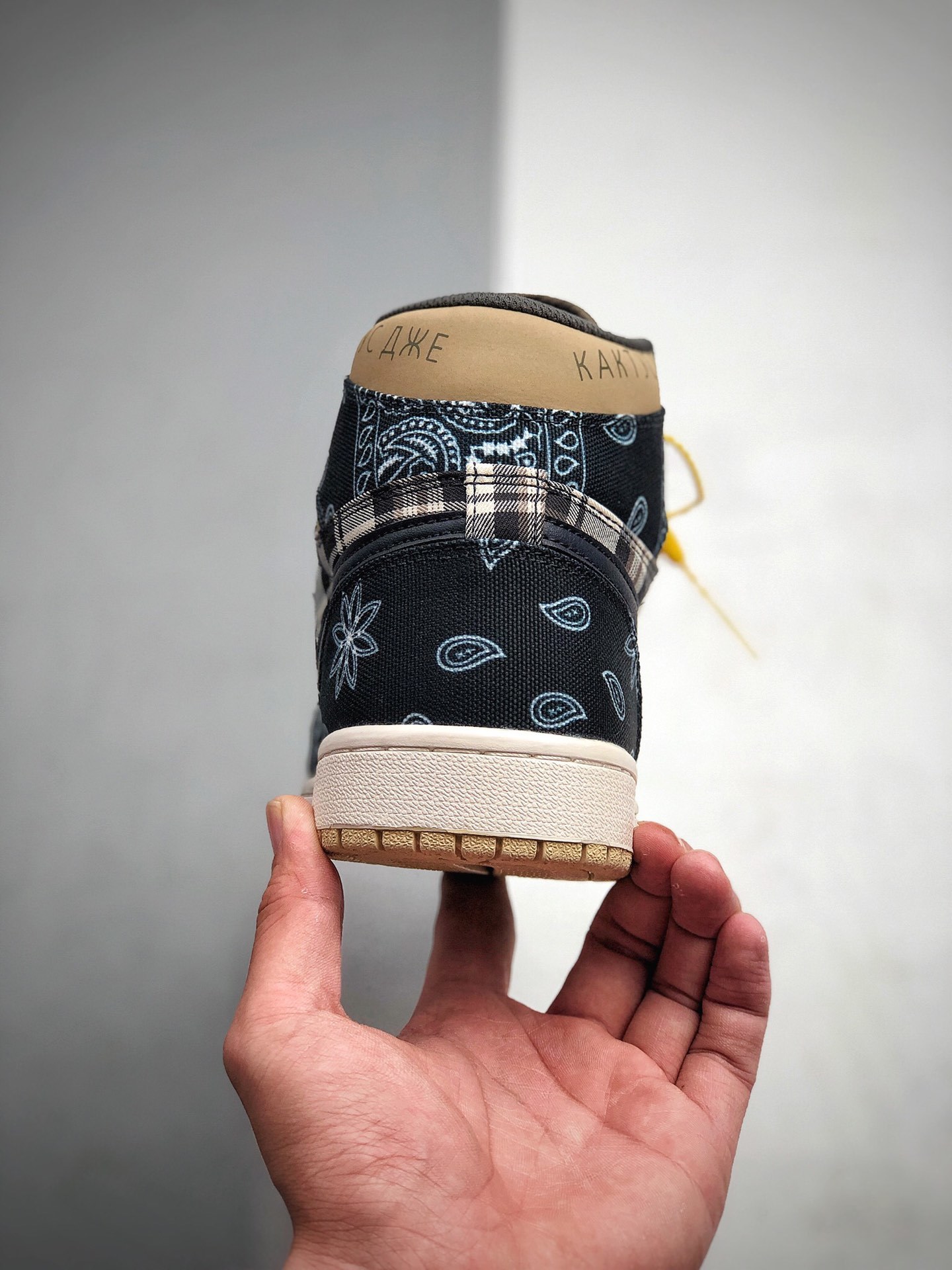 230 公司级版本 Travis Scott × Air Jordan 1 AJ1高帮联名683798-001-莆田鞋,莆田鞋货源,高仿鞋,高仿鞋货源,安福档口,莆田高仿鞋,莆田鞋批发,高仿鞋批发,莆田高仿运动鞋,高仿运动鞋,莆田运动鞋 230 公司级版本 Travis Scott × Air Jordan 1 AJ1高帮联名683798-001