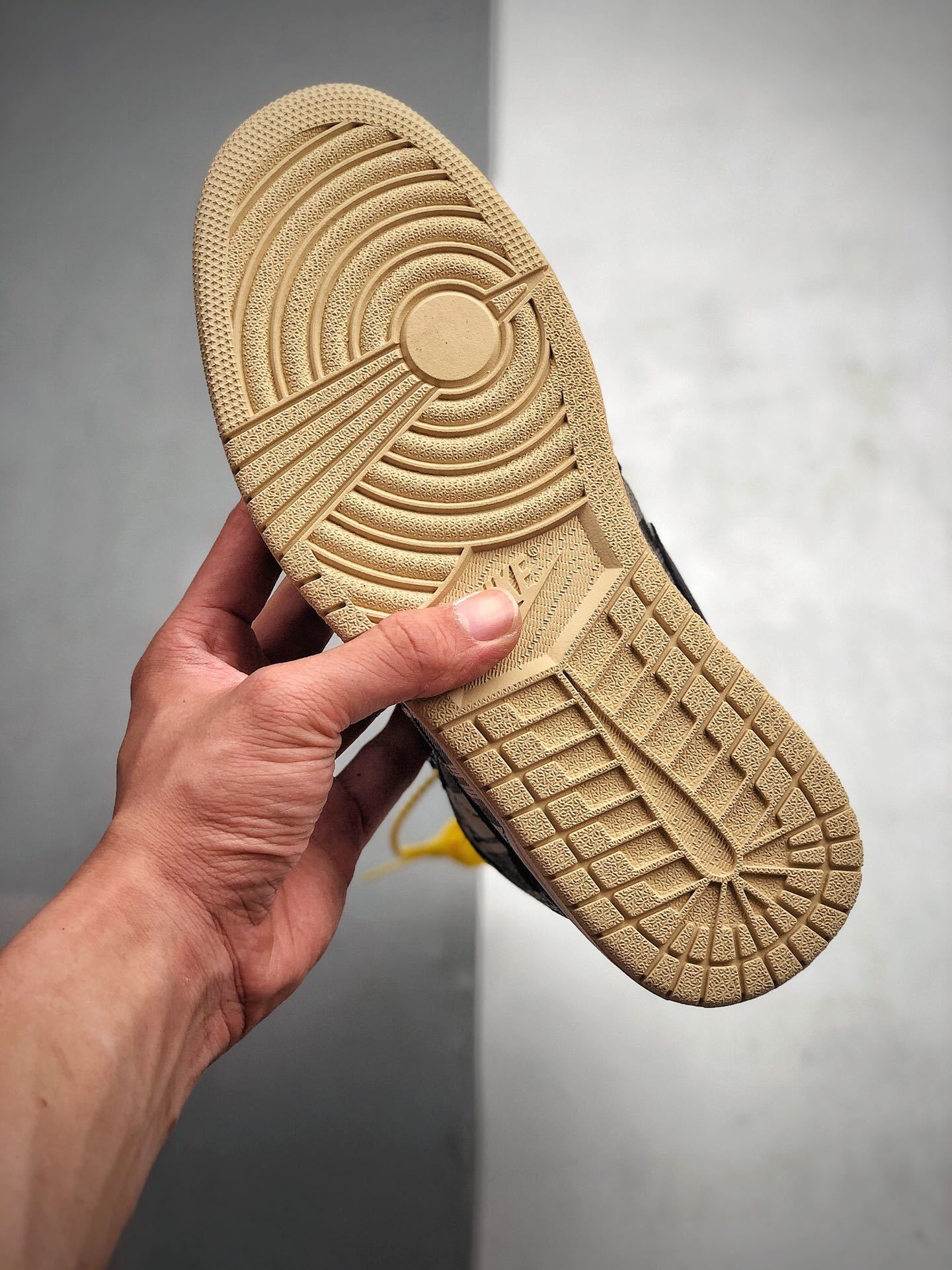 230 公司级版本 Travis Scott × Air Jordan 1 AJ1高帮联名683798-001-莆田鞋,莆田鞋货源,高仿鞋,高仿鞋货源,安福档口,莆田高仿鞋,莆田鞋批发,高仿鞋批发,莆田高仿运动鞋,高仿运动鞋,莆田运动鞋 230 公司级版本 Travis Scott × Air Jordan 1 AJ1高帮联名683798-001