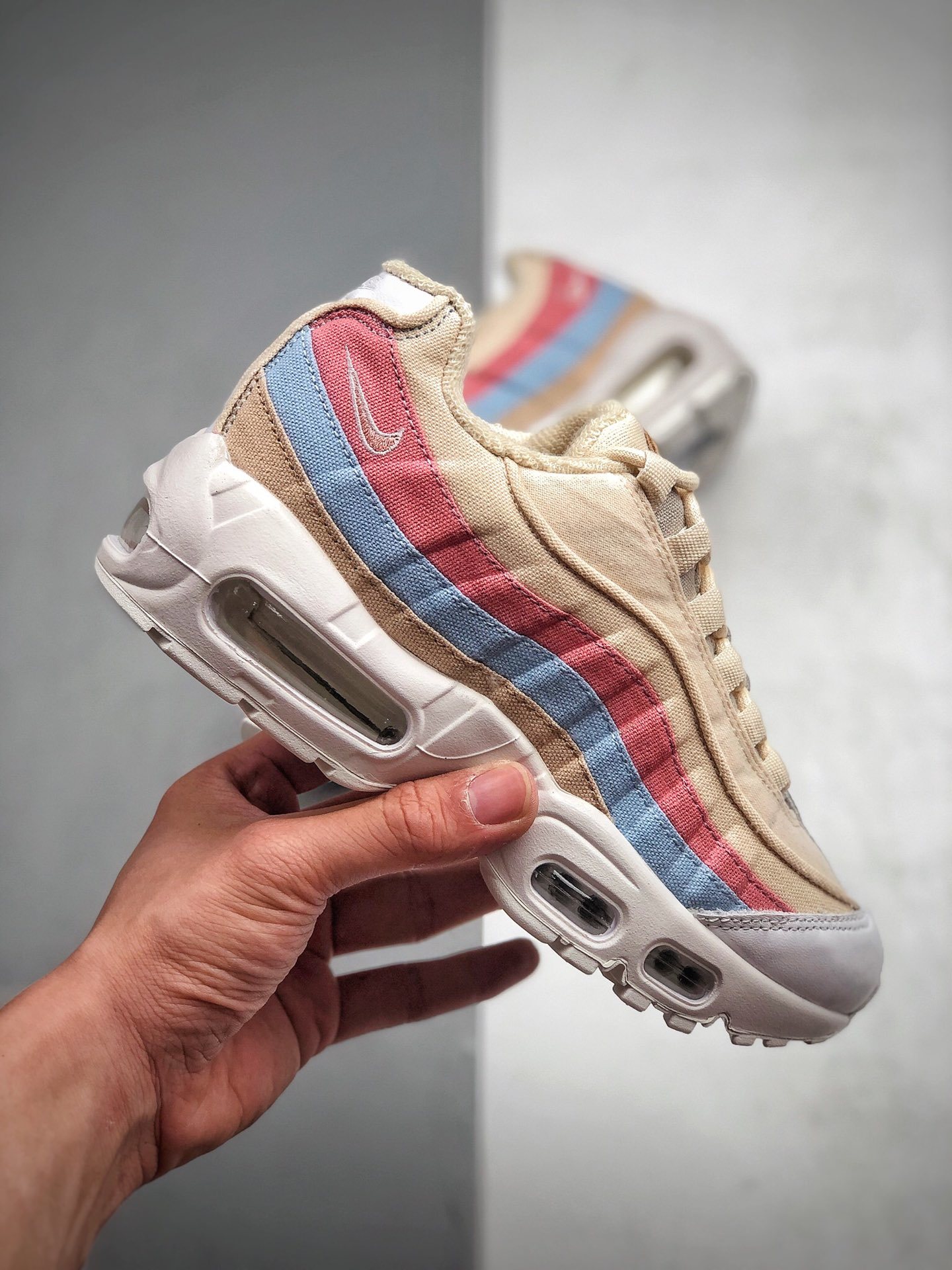 280 公司级1比1品质 NIKE AIR MAX 95 女神必备款 女子气垫休闲跑步鞋 货号:CD7142-800-莆田鞋,莆田鞋货源,高仿鞋,高仿鞋货源,安福档口,莆田高仿鞋,莆田鞋批发,高仿鞋批发,莆田高仿运动鞋,高仿运动鞋,莆田运动鞋 280 公司级1比1品质 NIKE AIR MAX 95 女神必备款 女子气垫休闲跑步鞋 货号:CD7142-800