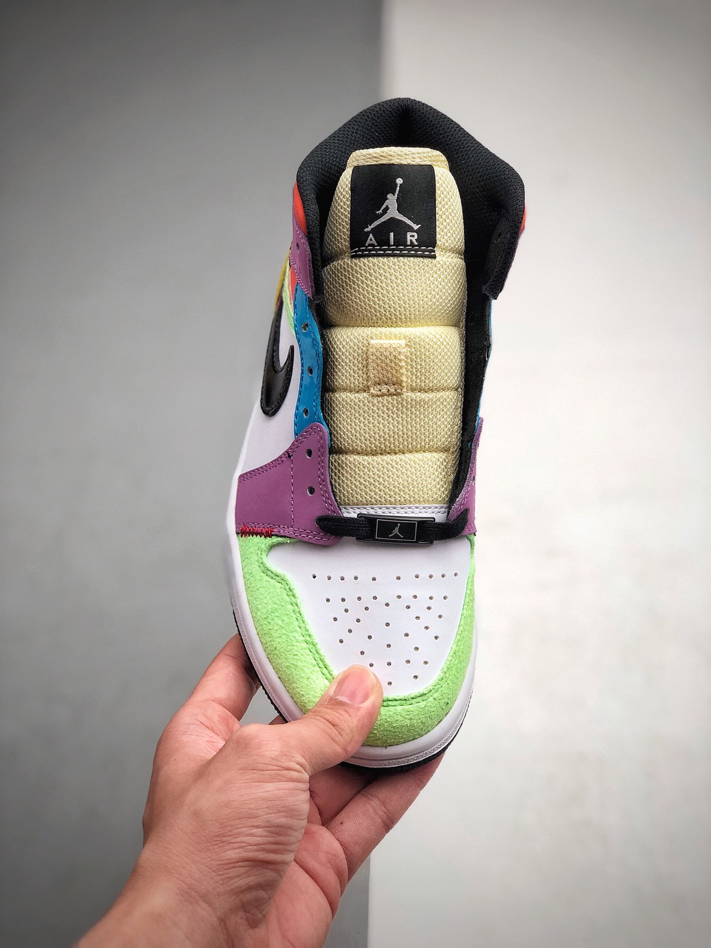 300  乔1 乔丹/Air Jordan AJ1 aj1 乔丹1代 乔1 乔丹1代低帮系列 Air Jordan 1 Mid “Multicolor”  TD 货号：CW1140-100