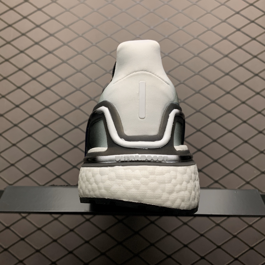 190 Adidas 阿迪达斯 Ultra Boost 20 超弹力爆米花中底休闲跑步鞋 FV0033