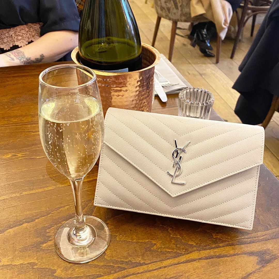 Saint laurent Ysl woc19小号信封包 393953白色银扣