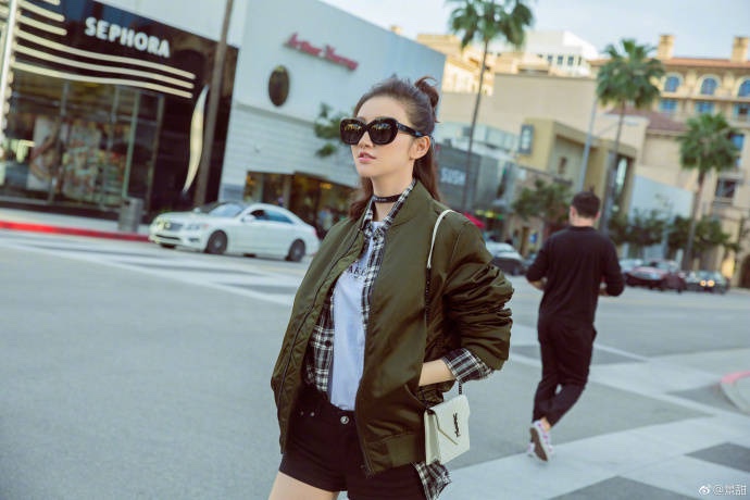 Saint laurent Ysl woc19小号信封包 393953白色黑扣