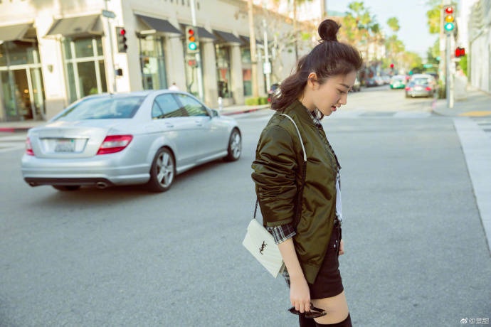 Saint laurent Ysl woc19小号信封包 393953白色黑扣