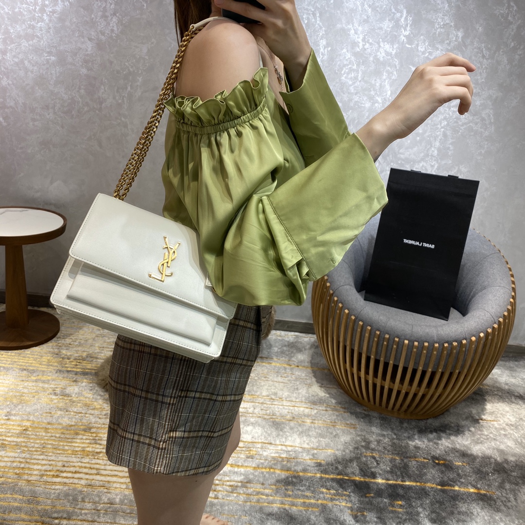 Louis Vuitton Haute Couture Haute Couture Ready-to-Wear Clothing Dress 3