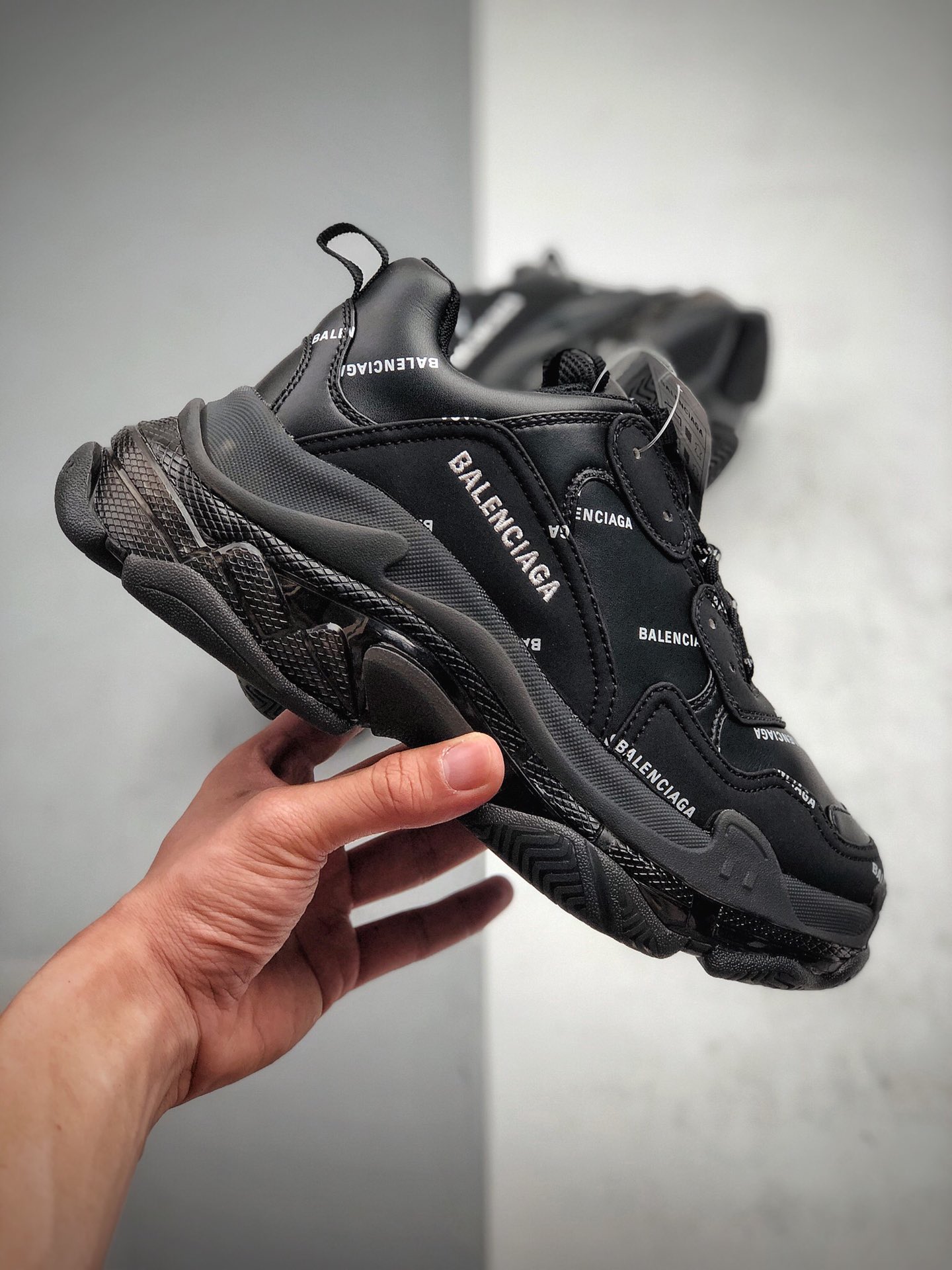 550 【i8金标】Balenciaga Triple S 纯黑弹幕气垫系列 巴黎世家 19官方发售版本