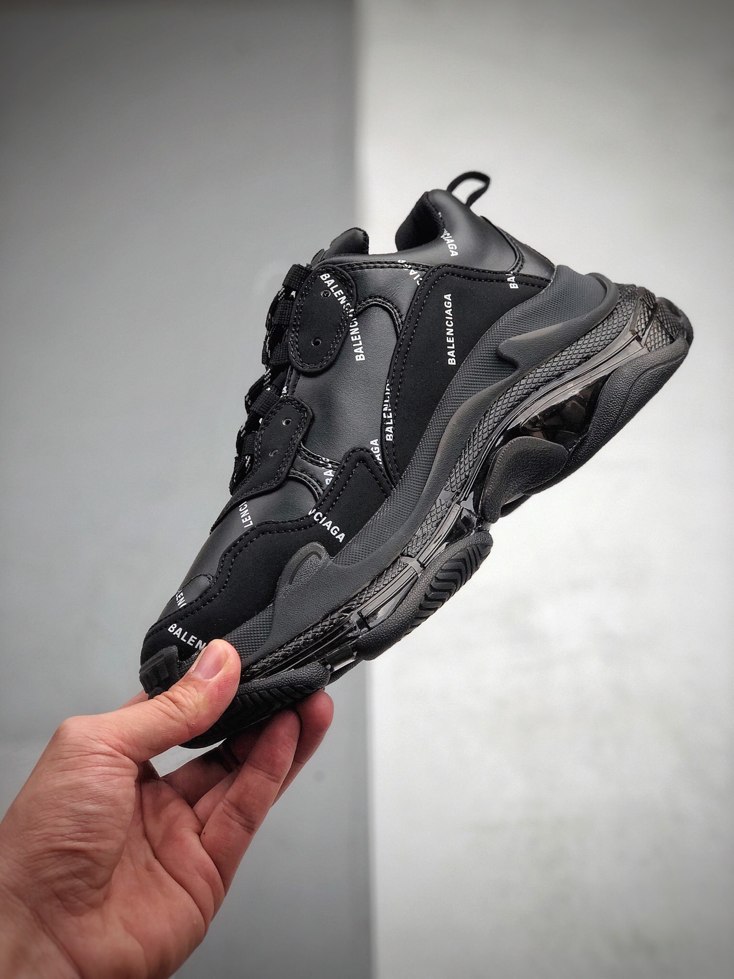 550 【i8金标】Balenciaga Triple S 纯黑弹幕气垫系列 巴黎世家 19官方发售版本