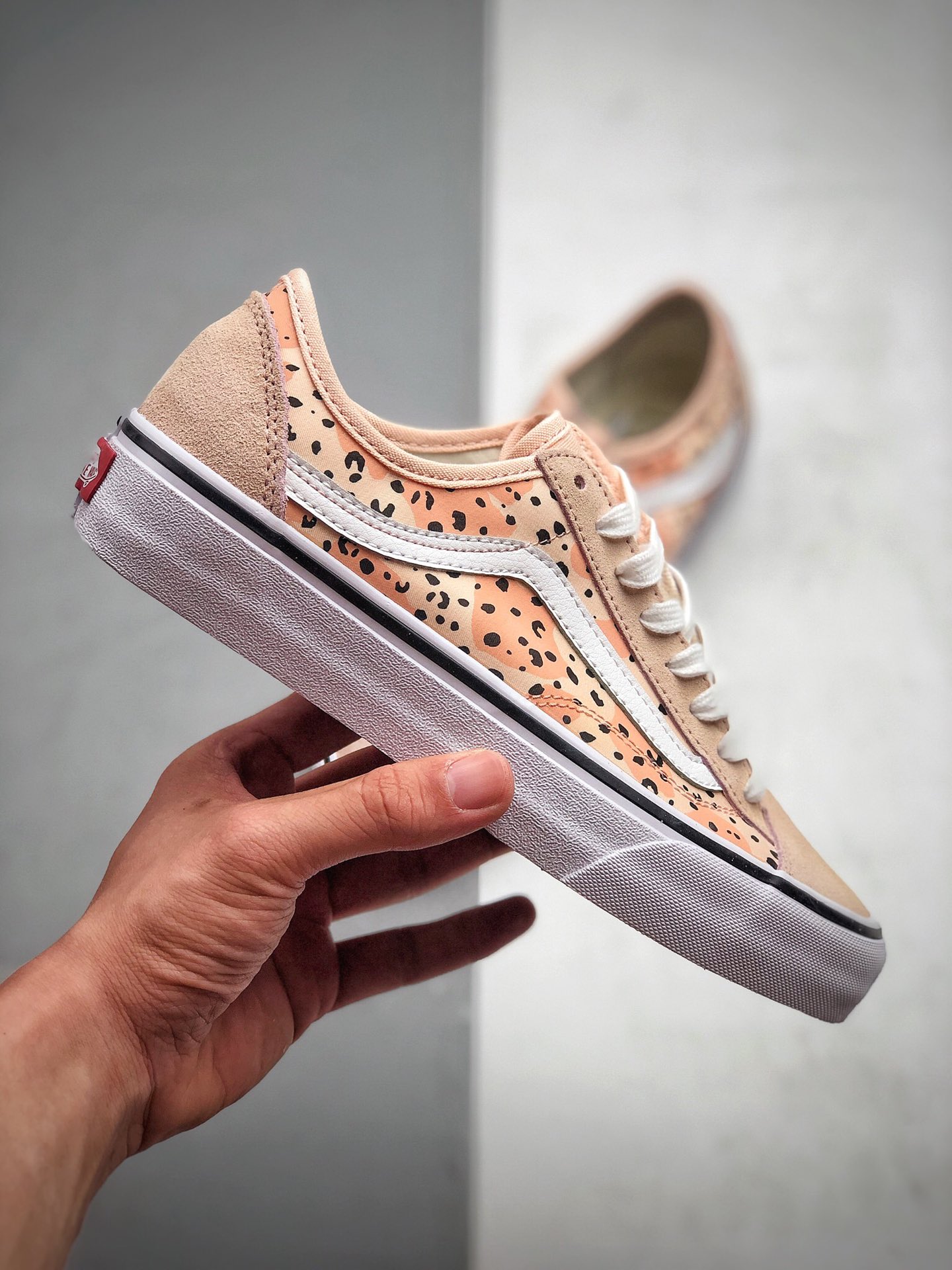 160 Vans范斯运休动闲系列板鞋Vans x Leila