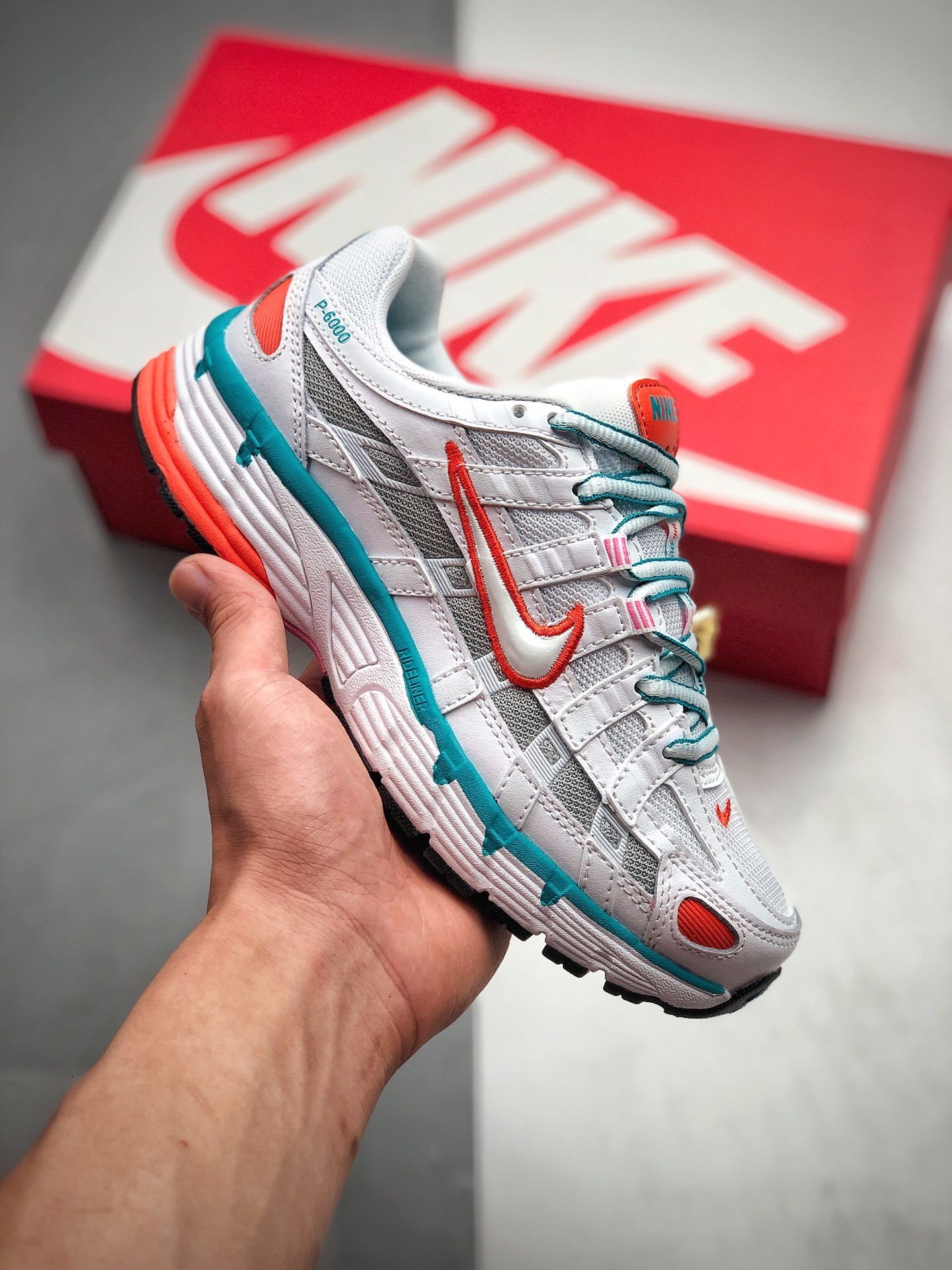 280 公司级 耐克老爹鞋 P-6000 橙白蓝 复古科技个性运动老爹鞋货号:BV1021-105-莆田鞋,莆田鞋货源,高仿鞋,高仿鞋货源,安福档口,莆田高仿鞋,莆田鞋批发,高仿鞋批发,莆田高仿运动鞋,高仿运动鞋,莆田运动鞋 280 公司级 耐克老爹鞋 P-6000 橙白蓝 复古科技个性运动老爹鞋货号:BV1021-105