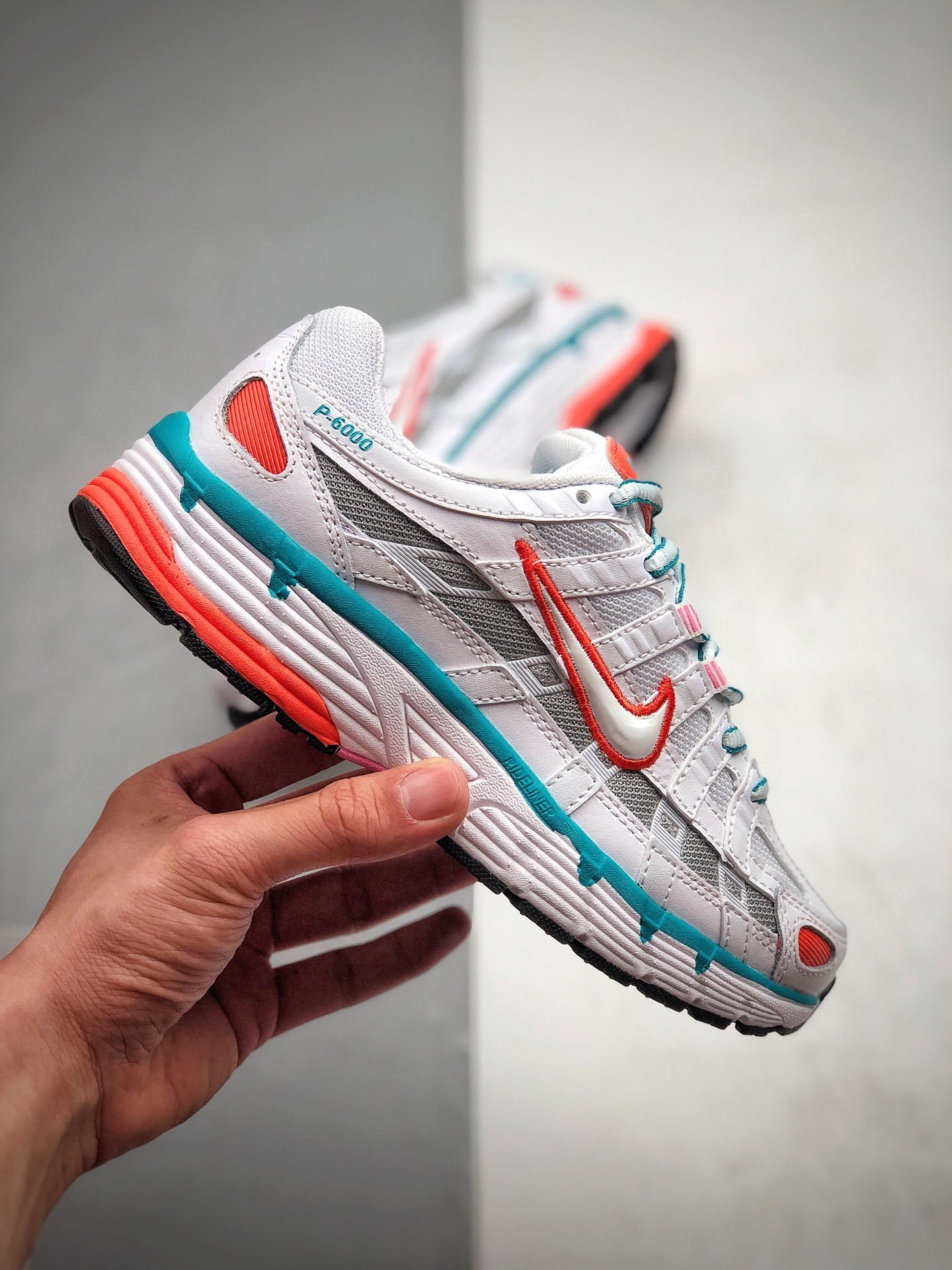 280 公司级 耐克老爹鞋 P-6000 橙白蓝 复古科技个性运动老爹鞋货号:BV1021-105-莆田鞋,莆田鞋货源,高仿鞋,高仿鞋货源,安福档口,莆田高仿鞋,莆田鞋批发,高仿鞋批发,莆田高仿运动鞋,高仿运动鞋,莆田运动鞋 280 公司级 耐克老爹鞋 P-6000 橙白蓝 复古科技个性运动老爹鞋货号:BV1021-105