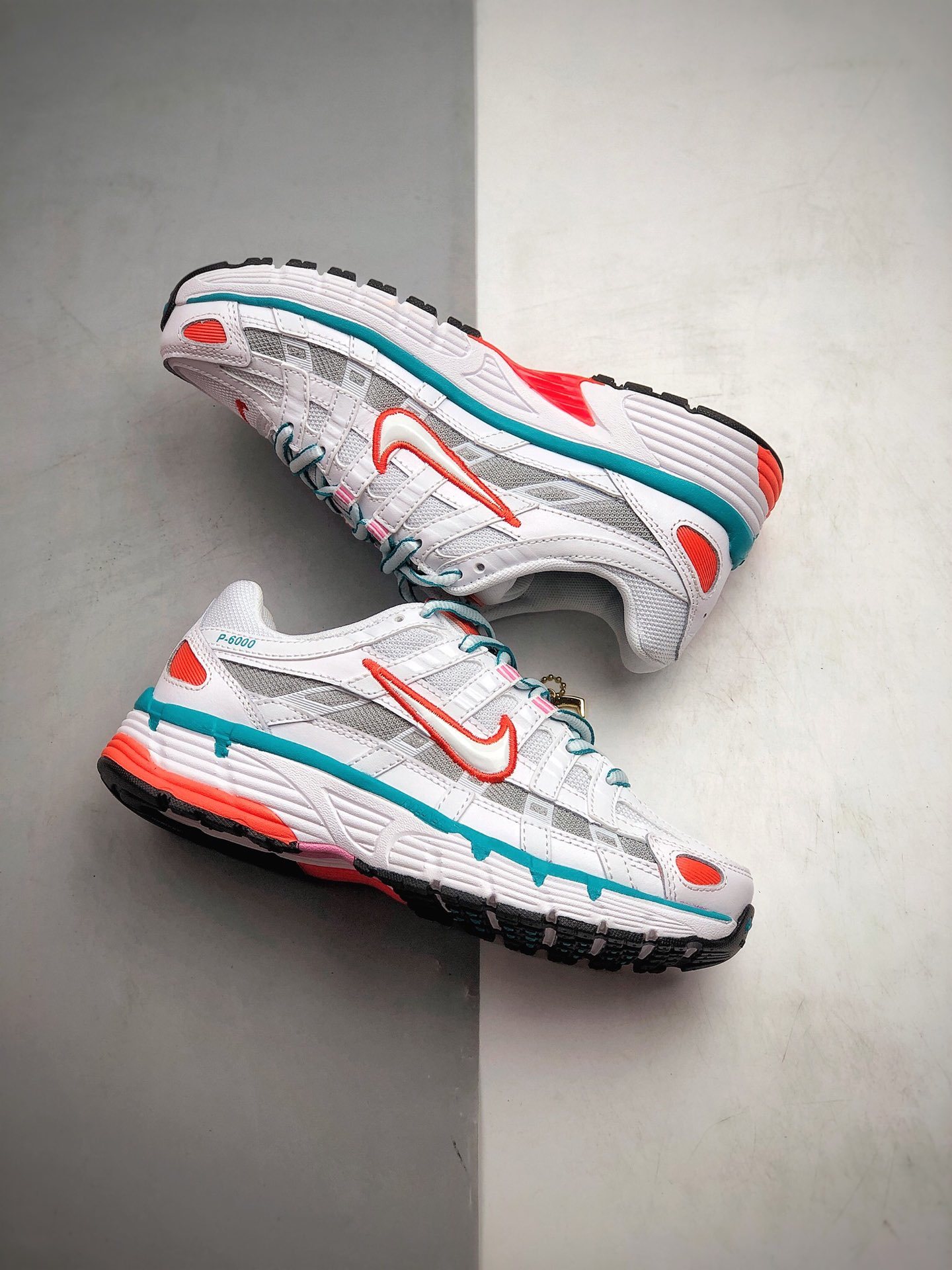 280 公司级 耐克老爹鞋 P-6000 橙白蓝 复古科技个性运动老爹鞋货号:BV1021-105-莆田鞋,莆田鞋货源,高仿鞋,高仿鞋货源,安福档口,莆田高仿鞋,莆田鞋批发,高仿鞋批发,莆田高仿运动鞋,高仿运动鞋,莆田运动鞋 280 公司级 耐克老爹鞋 P-6000 橙白蓝 复古科技个性运动老爹鞋货号:BV1021-105